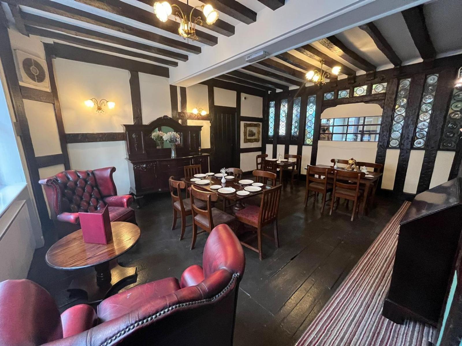 restaurant