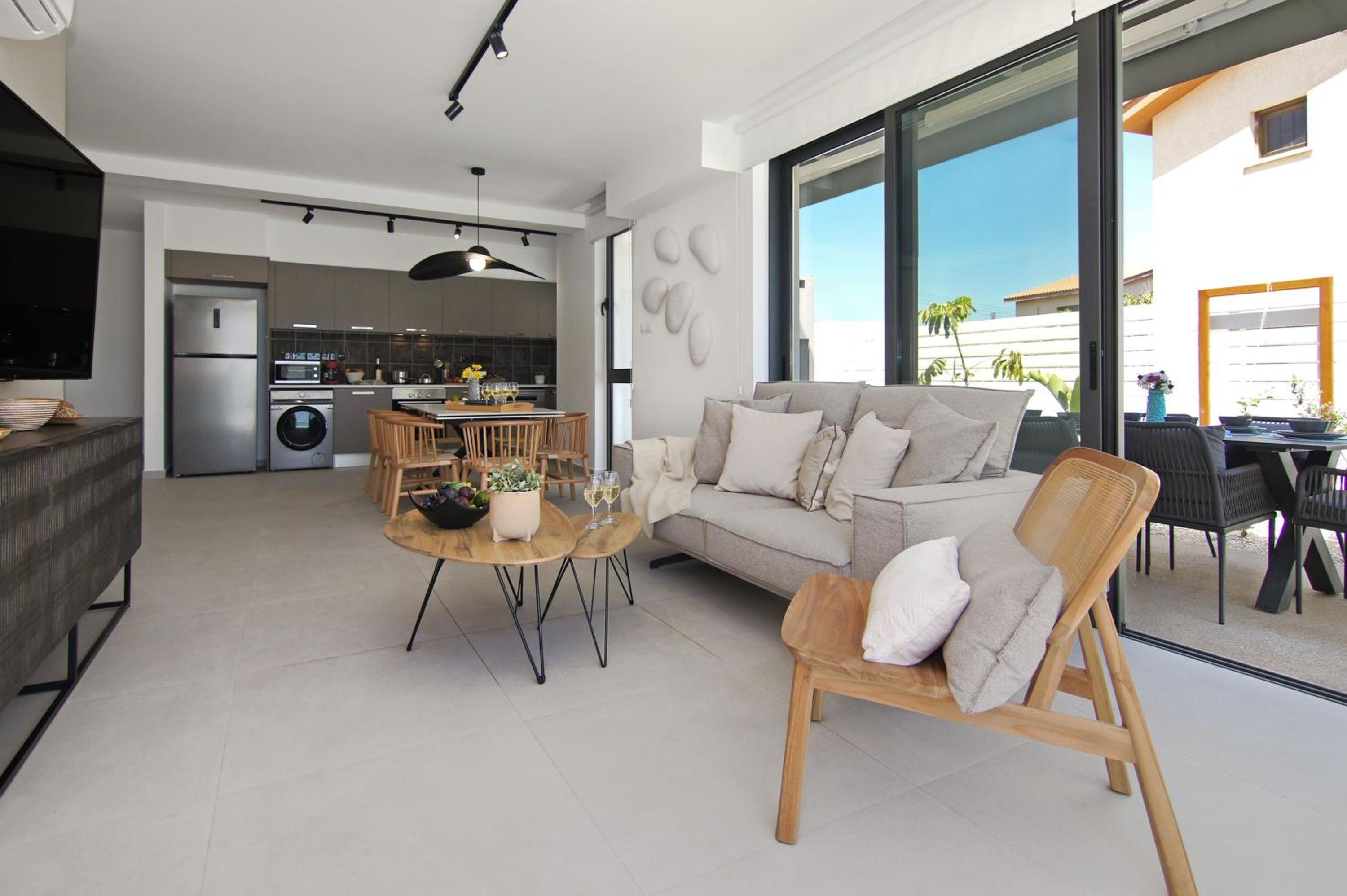 Votsalo Villa - 30m from Med Sea
