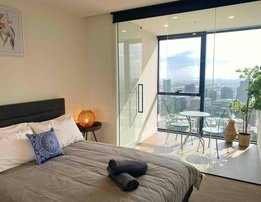 41st Floor! Premier 2B2B SkyStay@Southern Cross