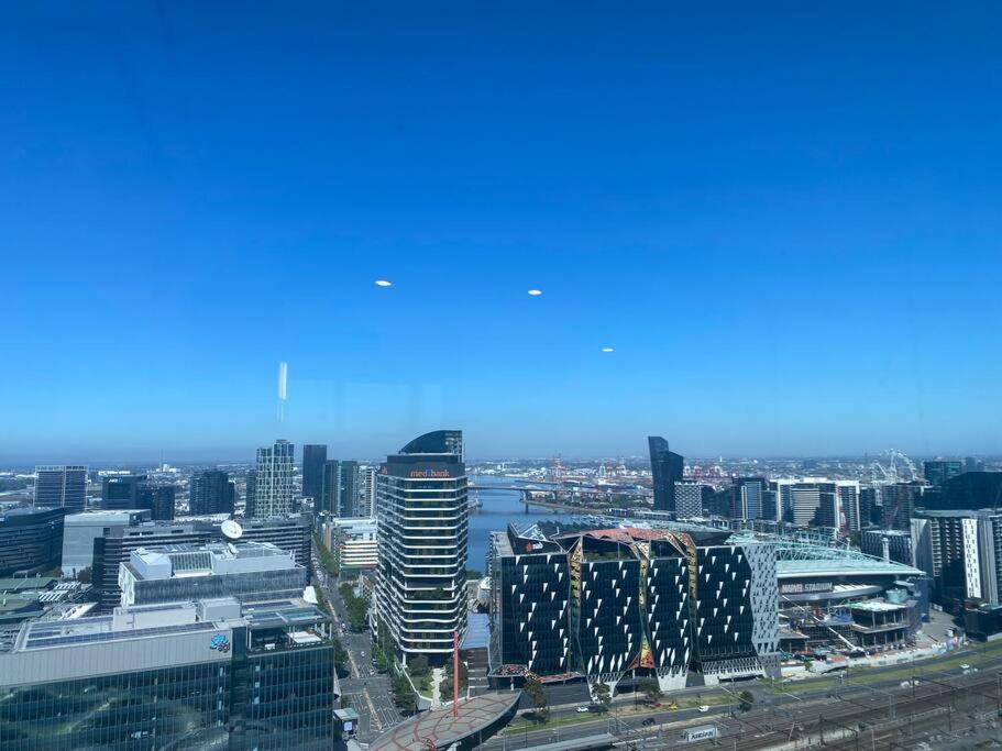 41st Floor! Premier 2B2B SkyStay@Southern Cross