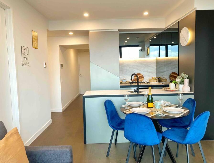 41st Floor! Premier 2B2B SkyStay@Southern Cross