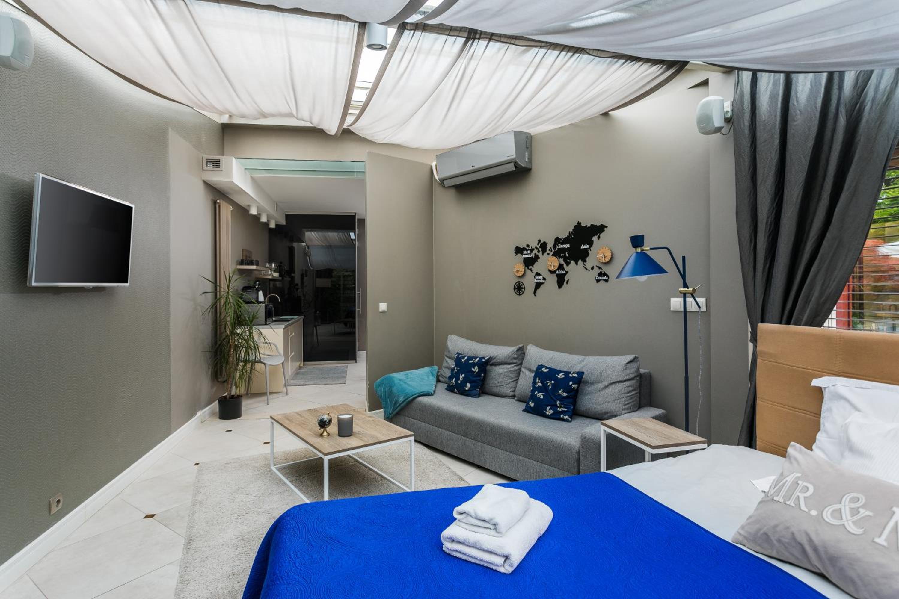 A11 Apartments & SPA Dermique