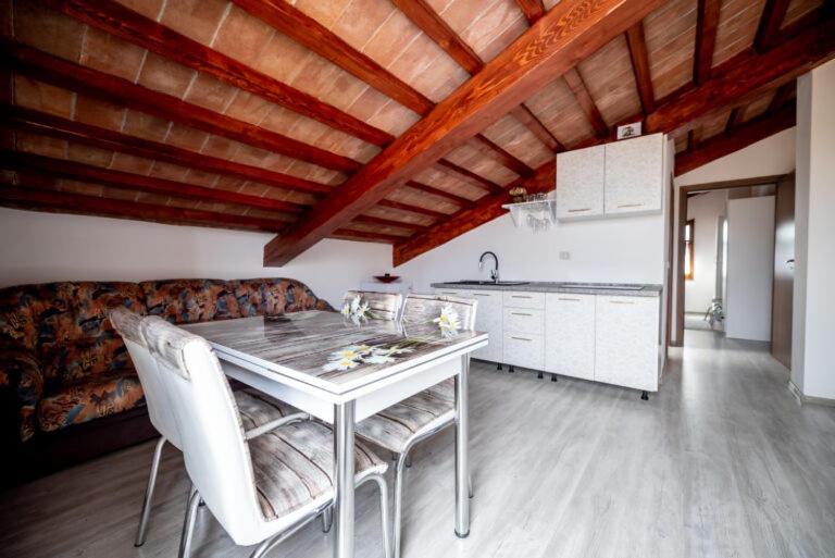 Casa de Vacanță S&B view 3