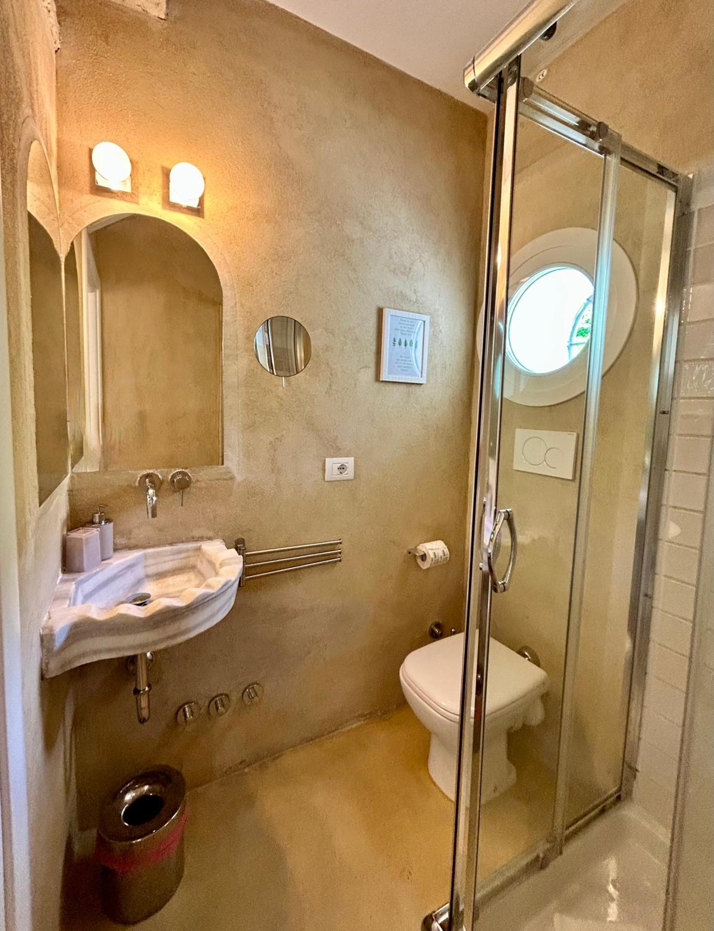 White Lilac Romantic B&B - Adults only