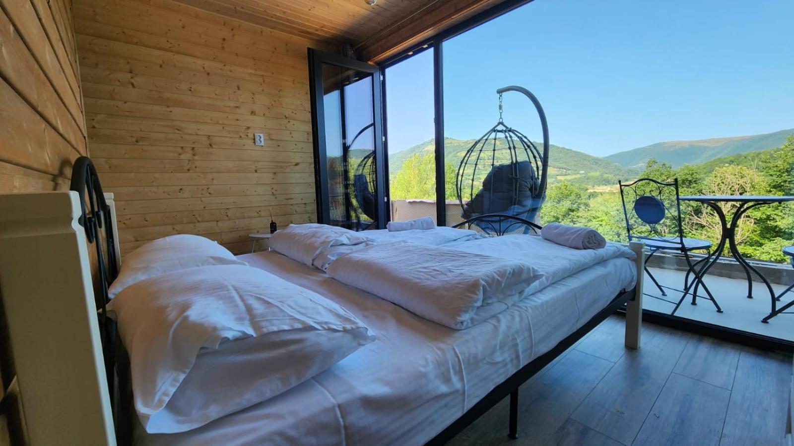 Cabanele CARMEL