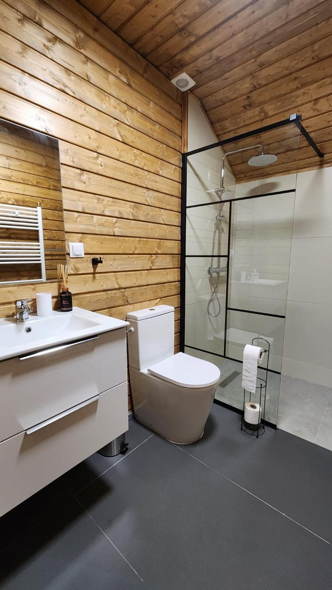 Cabanele CARMEL