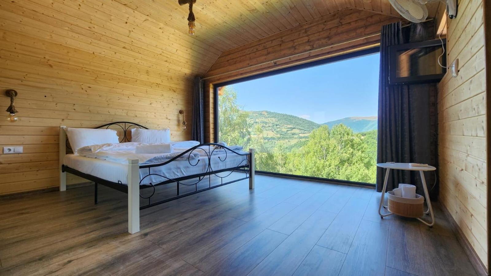 Cabanele CARMEL