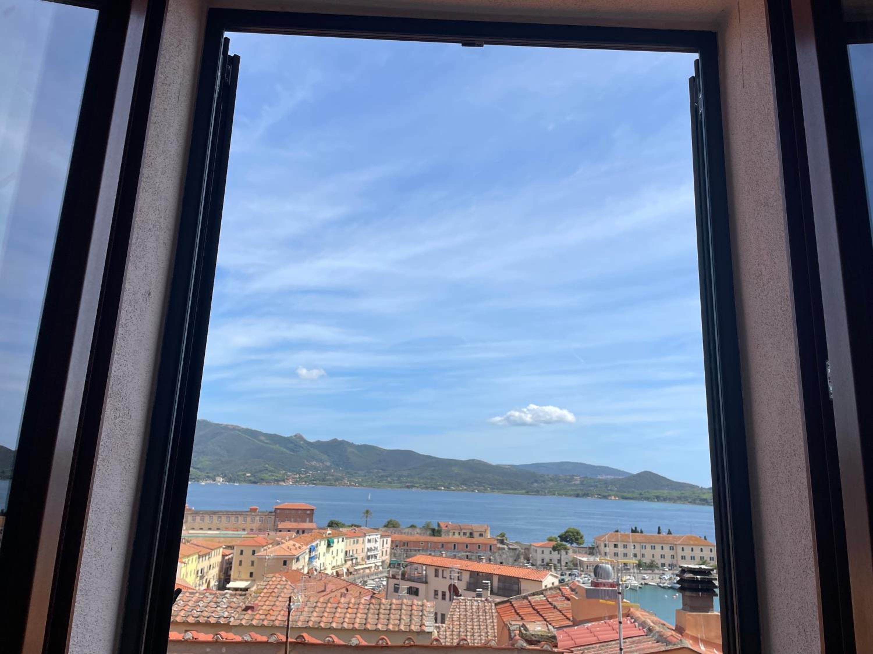 LA SCALINATA en Portoferraio — balance & terrace