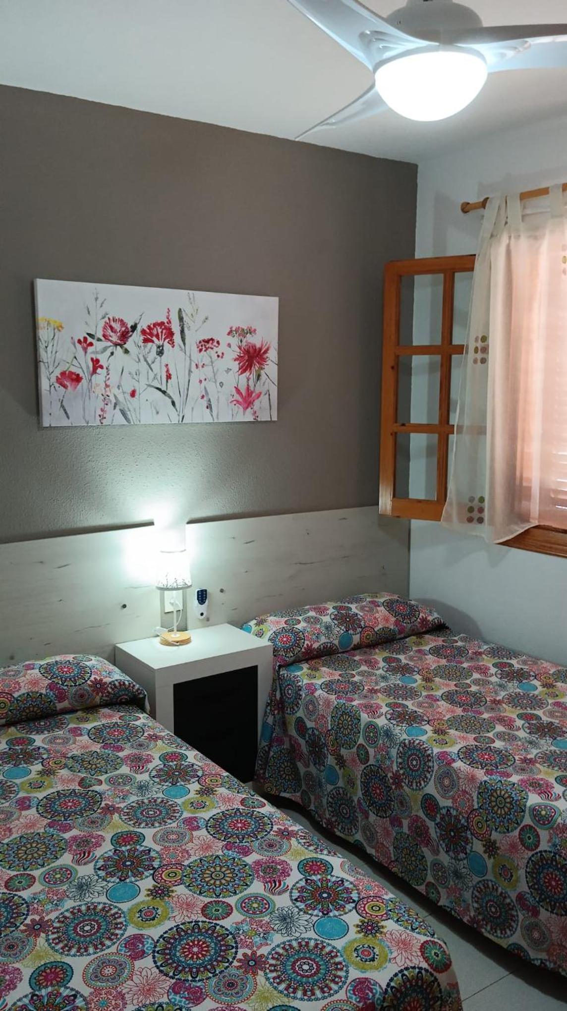 Adosado con piscina, aire acondicionado, parking y pista de tenis view 4