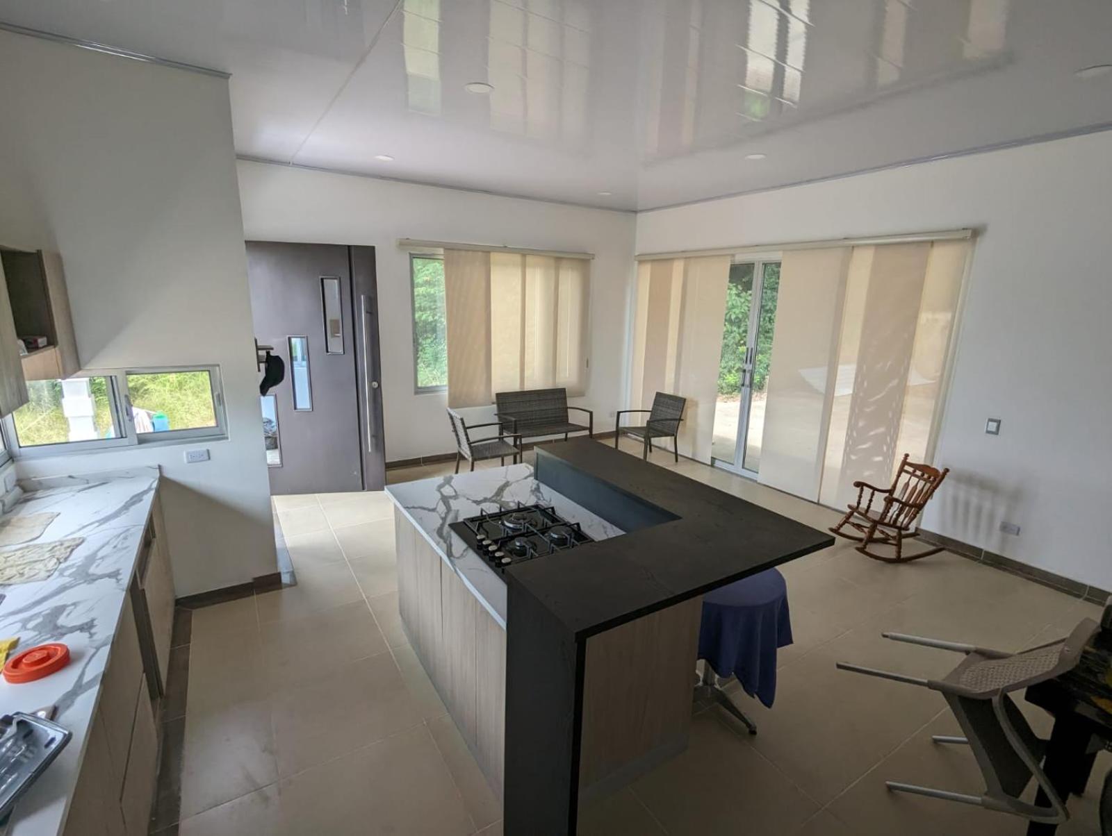 Casa privada en condominio campestre -Carmen de Apicalá