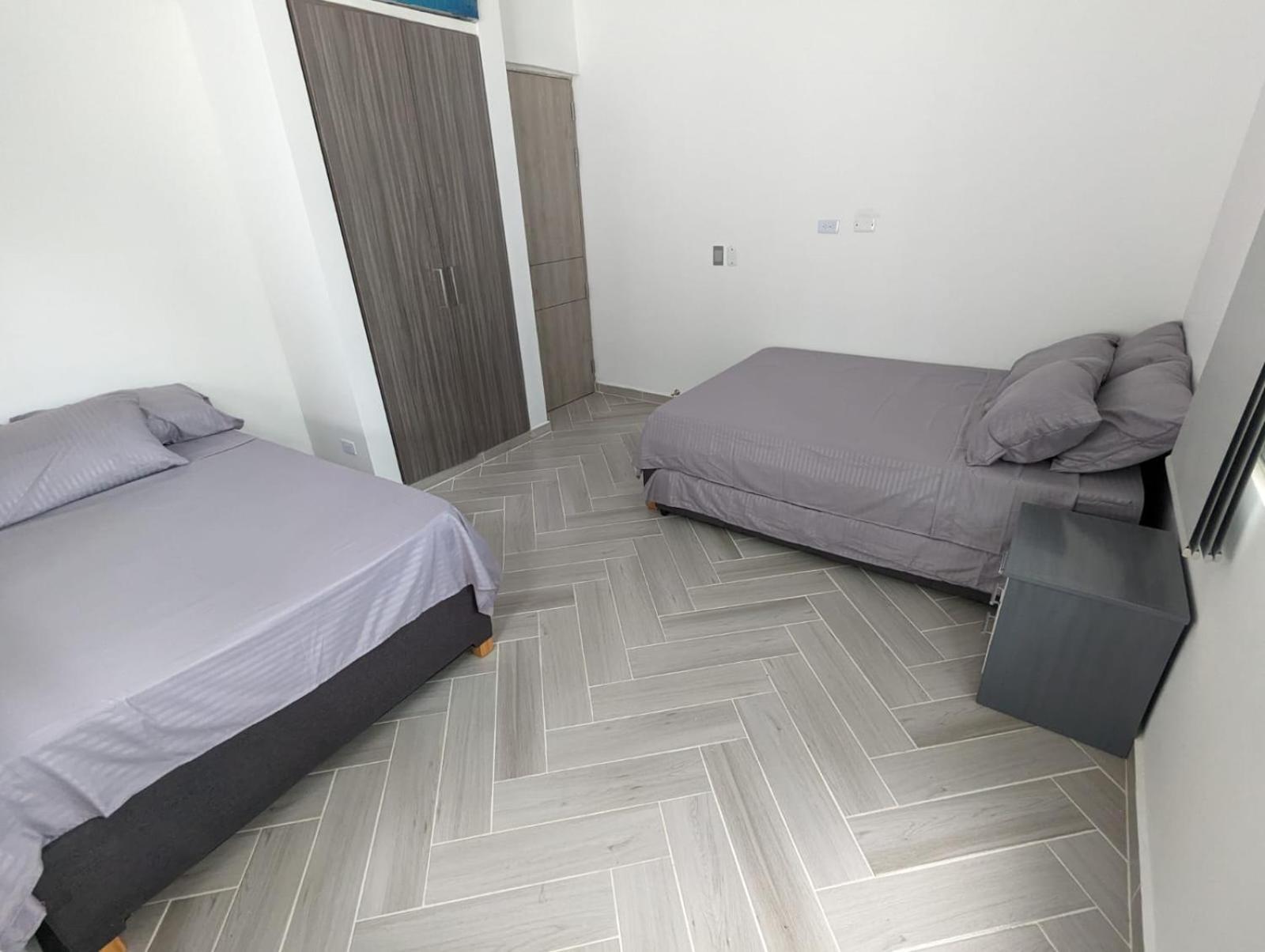 Casa privada en condominio campestre -Carmen de Apicalá
