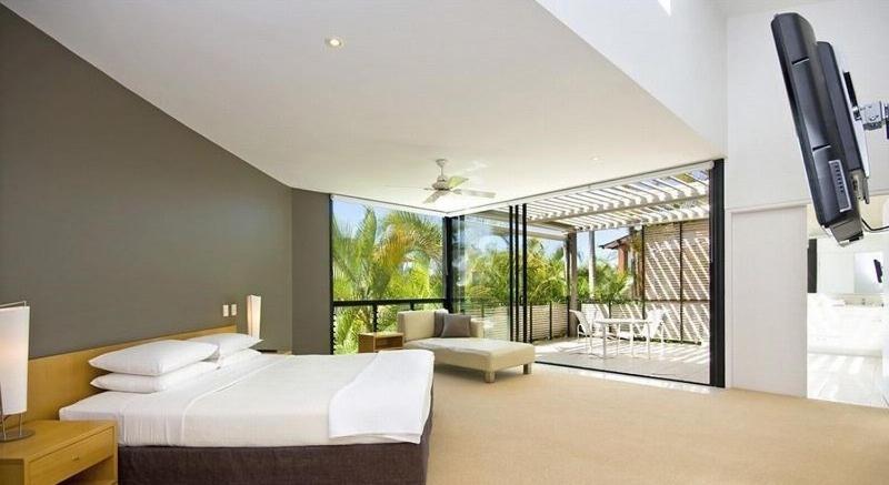 Luxury Retreat with Private Beach & Jetty