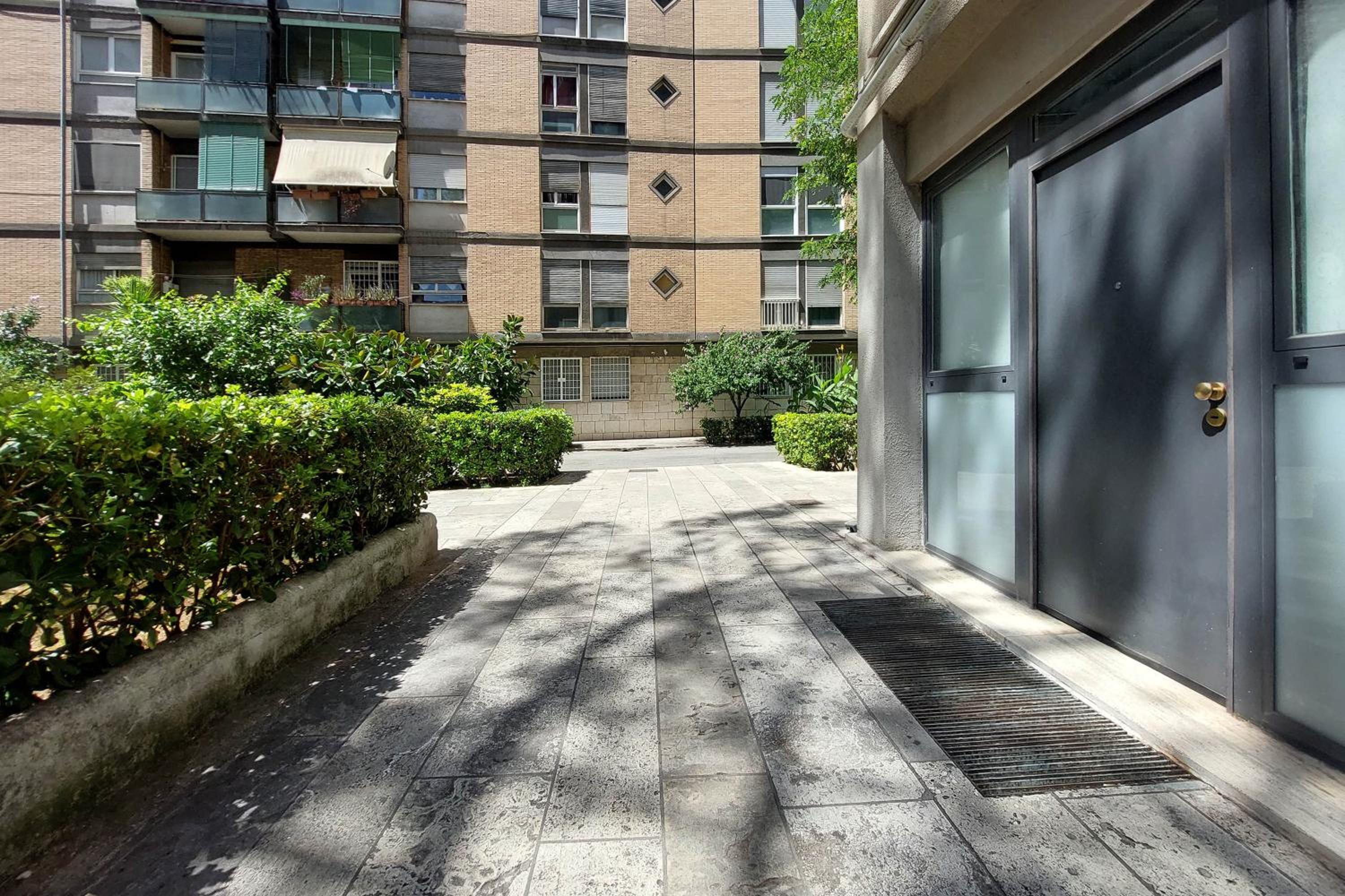 Piramide Charming Apartment