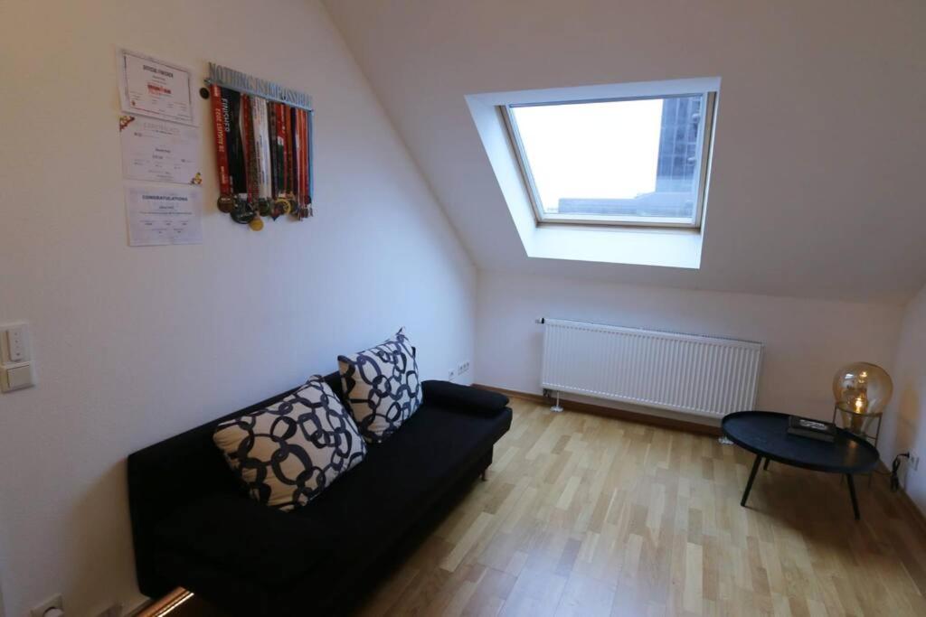 Charming home away: close to Dusseldorf Messe