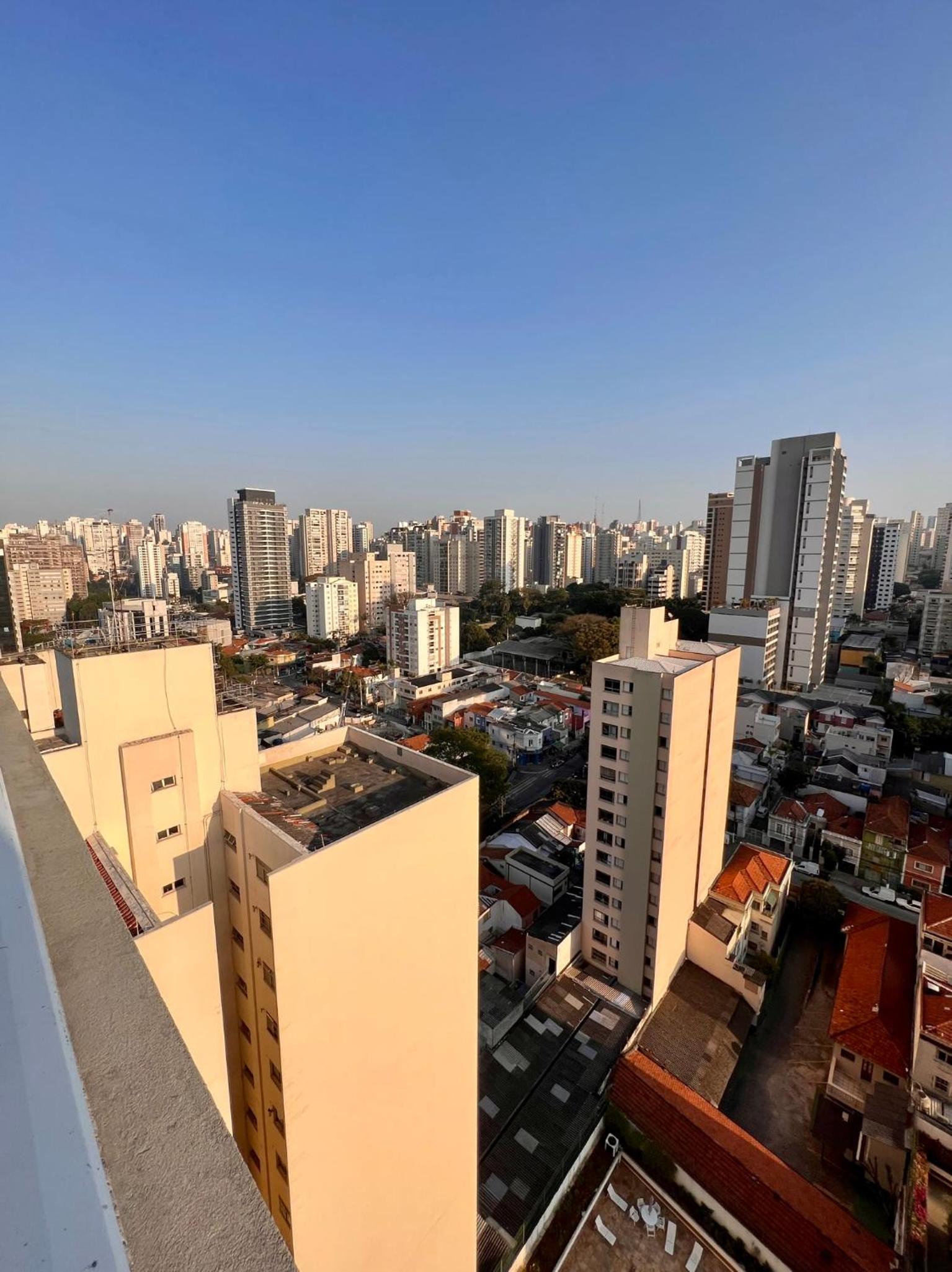 UNU 1006 Allianz: Piscina, Academia, Restaurante +
