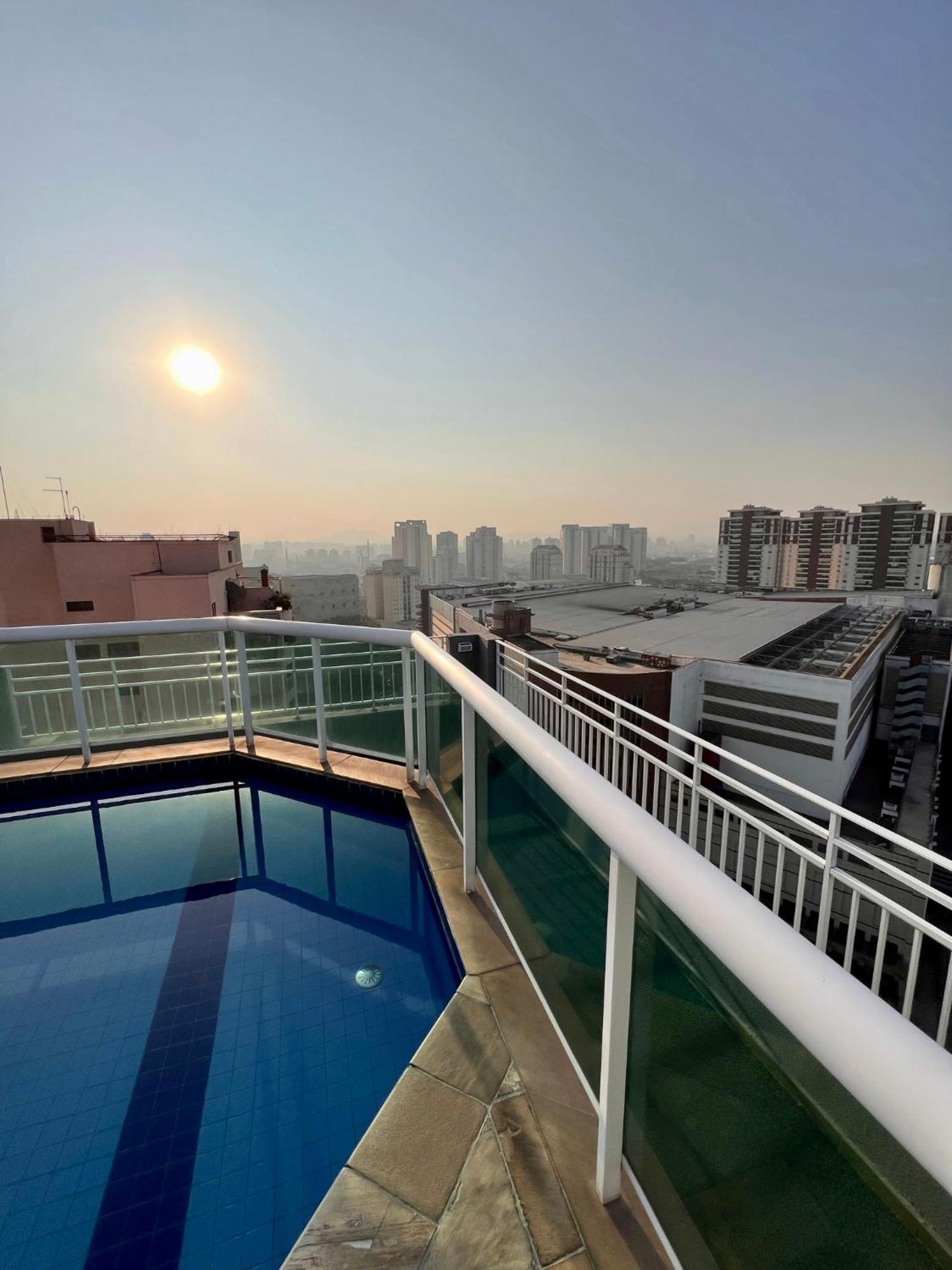 UNU 1006 Allianz: Piscina, Academia, Restaurante +