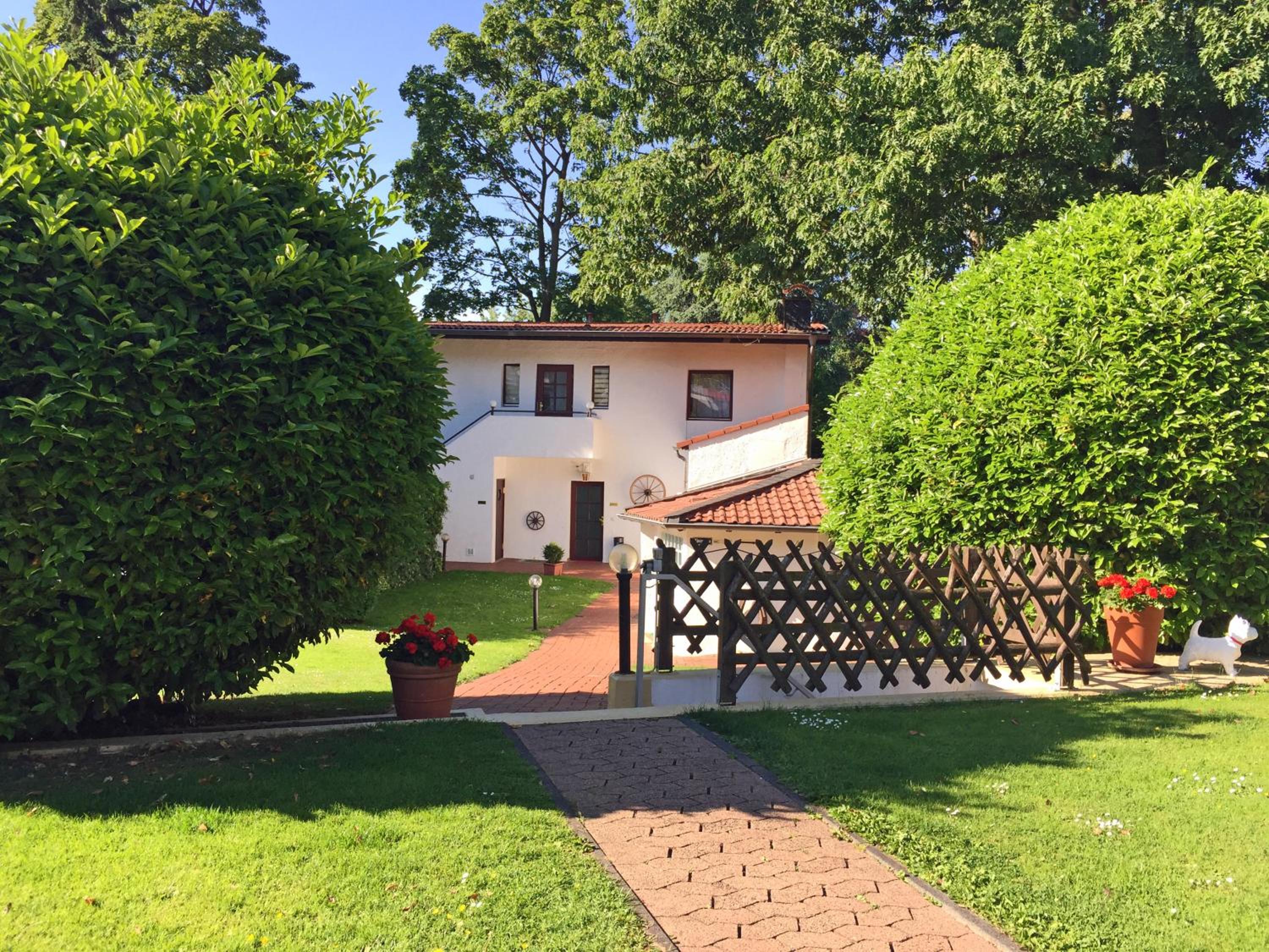 Hotel Haus am Zoo - Image 1