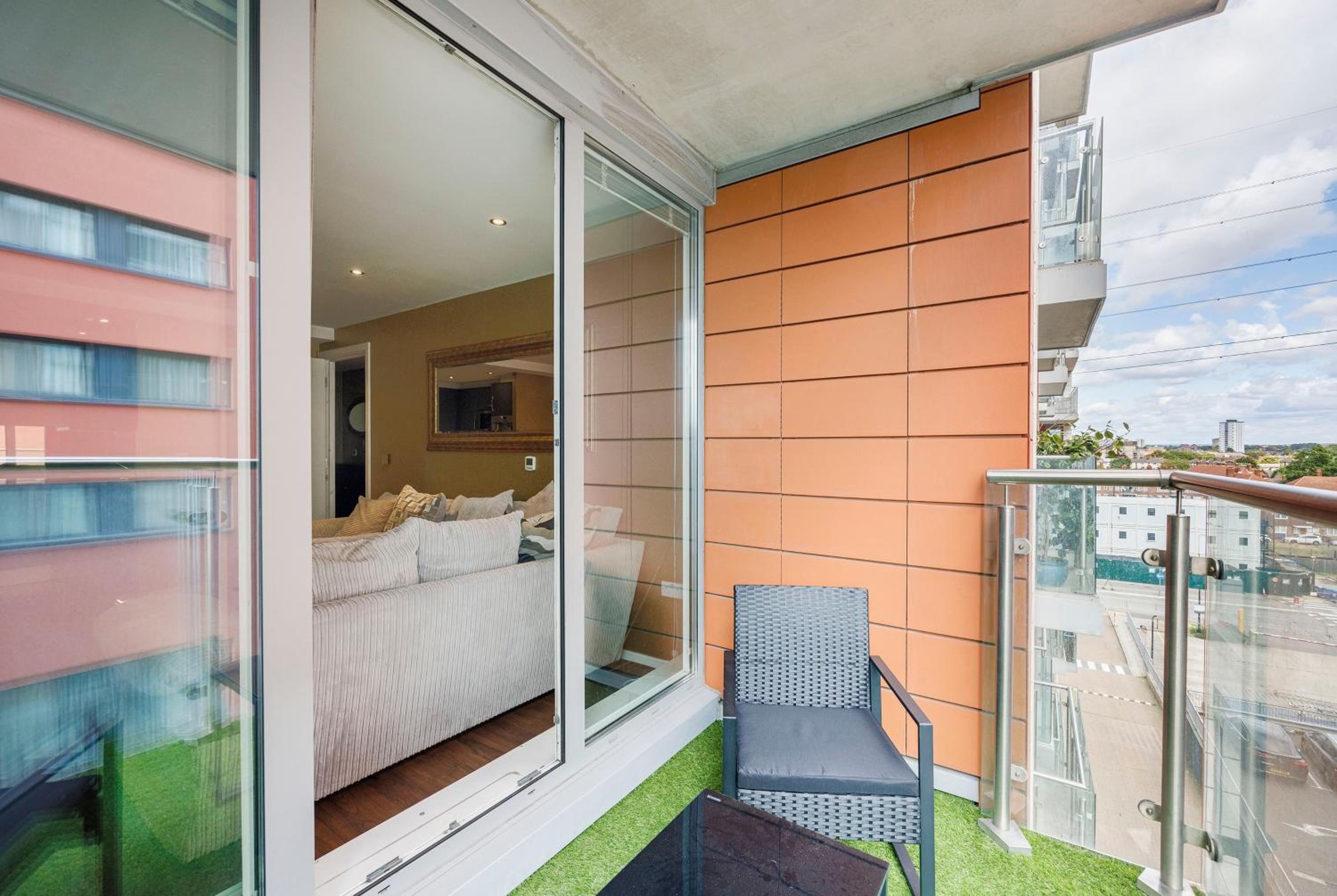 Austin David Apartments ExCeL