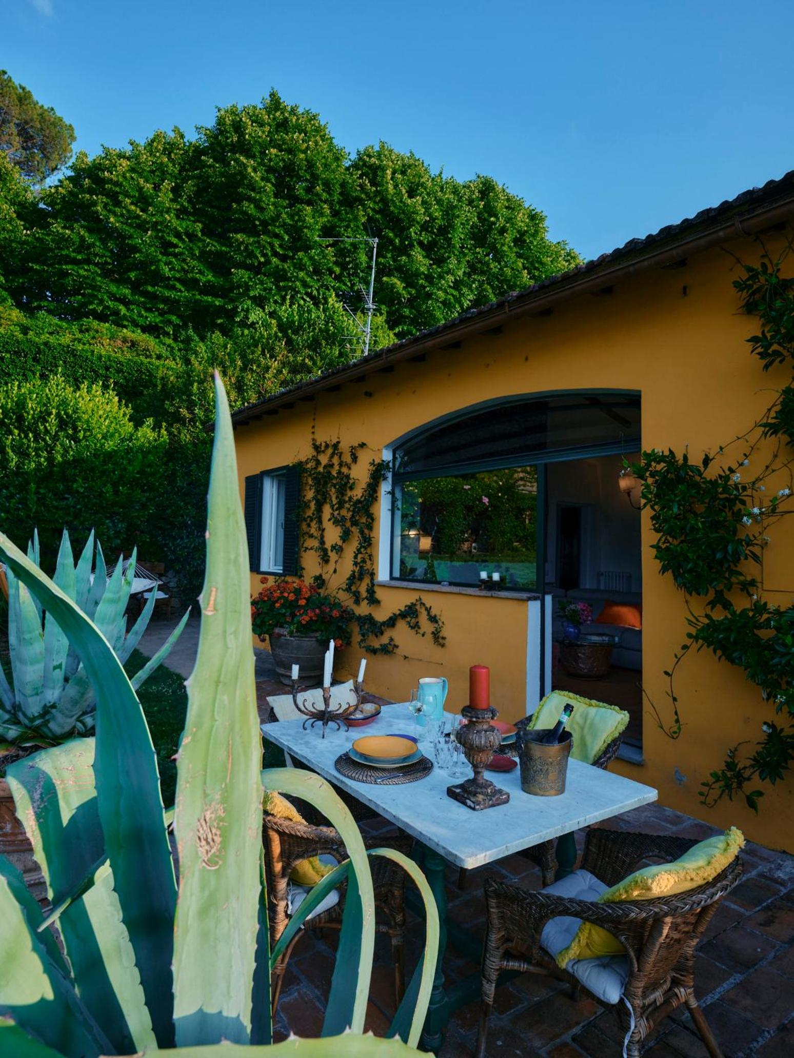 Charming cottage only for you, a hidden gem 10mn walk to historic center, stunning view