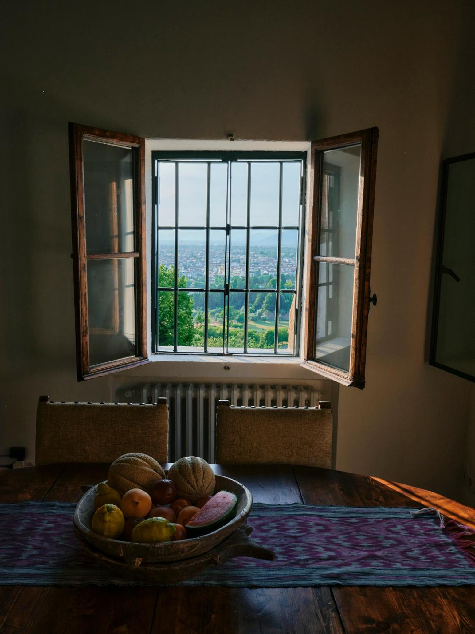 Charming cottage only for you, a hidden gem 10mn walk to historic center, stunning view