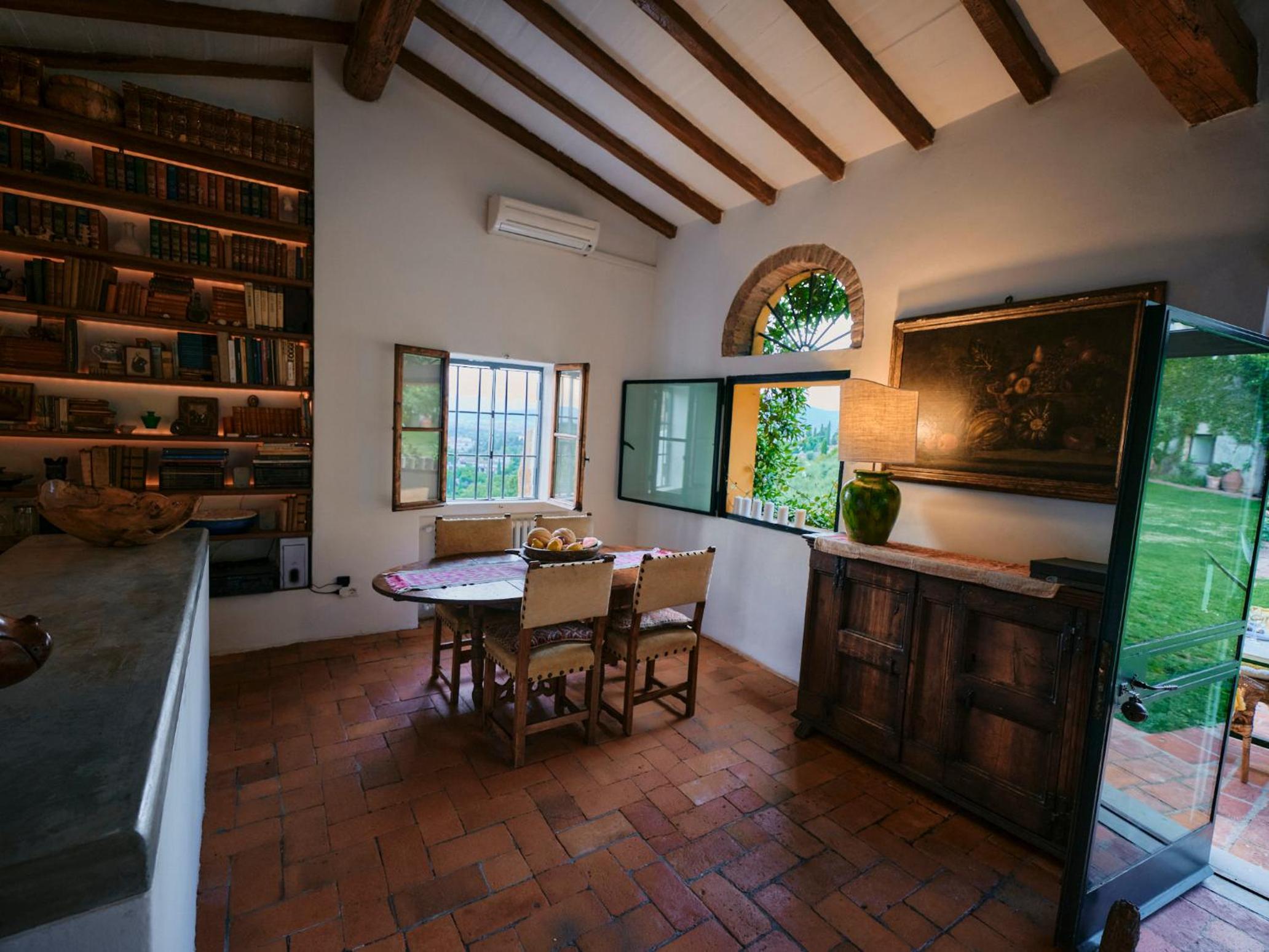Charming cottage only for you, a hidden gem 10mn walk to historic center, stunning view