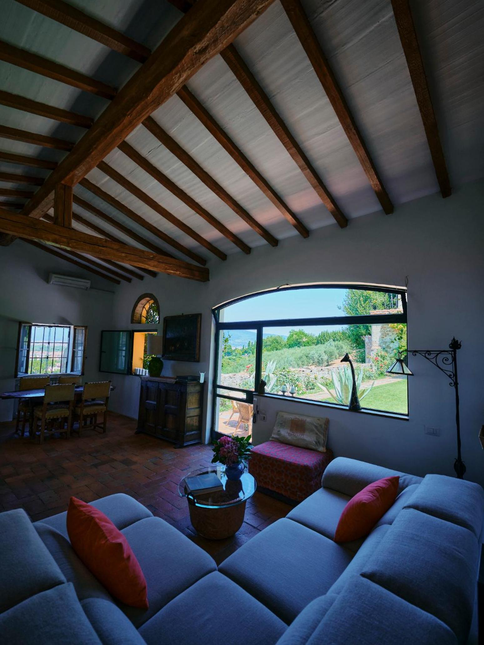 Charming cottage only for you, a hidden gem 10mn walk to historic center, stunning view