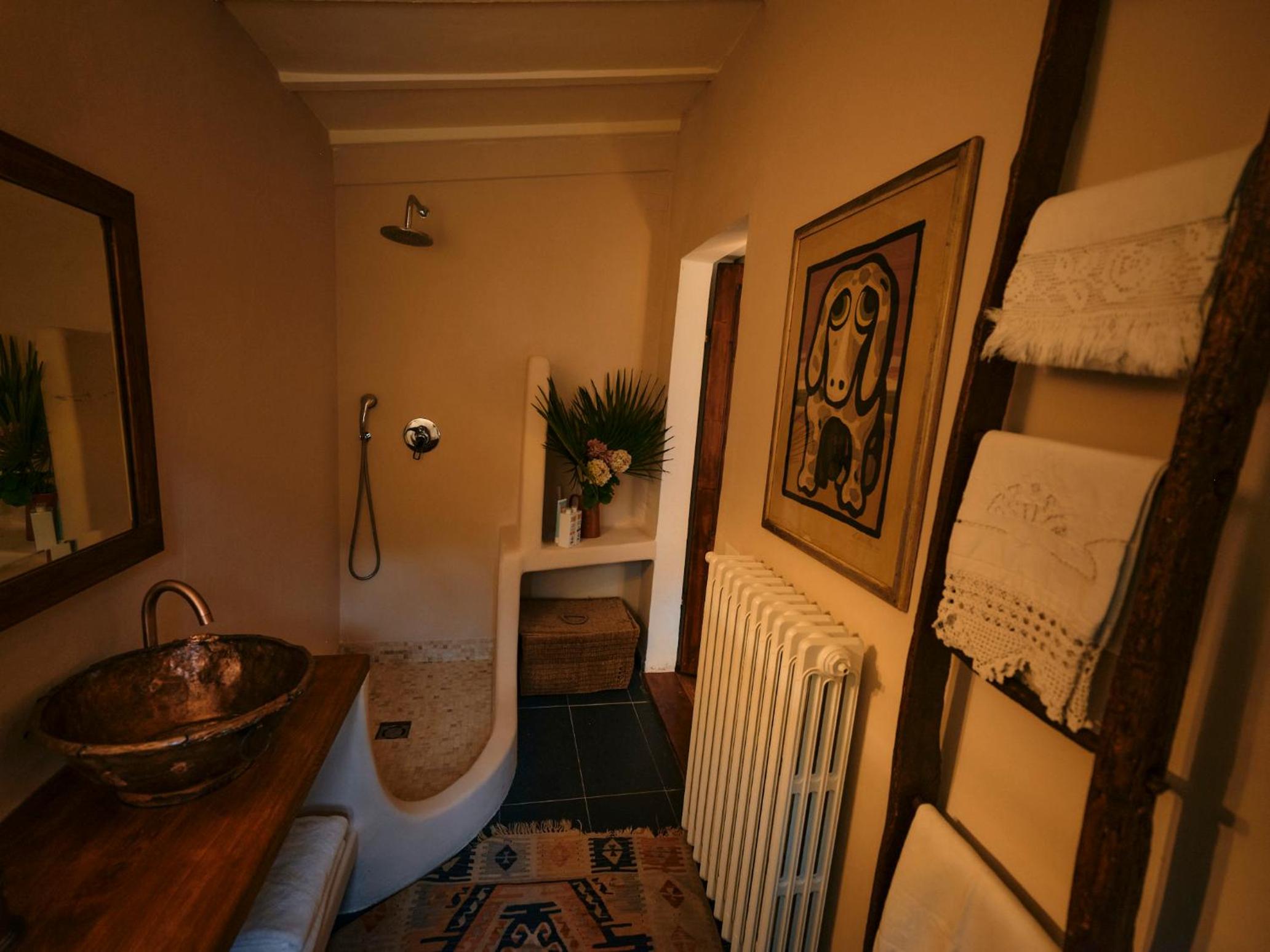Charming cottage only for you, a hidden gem 10mn walk to historic center, stunning view