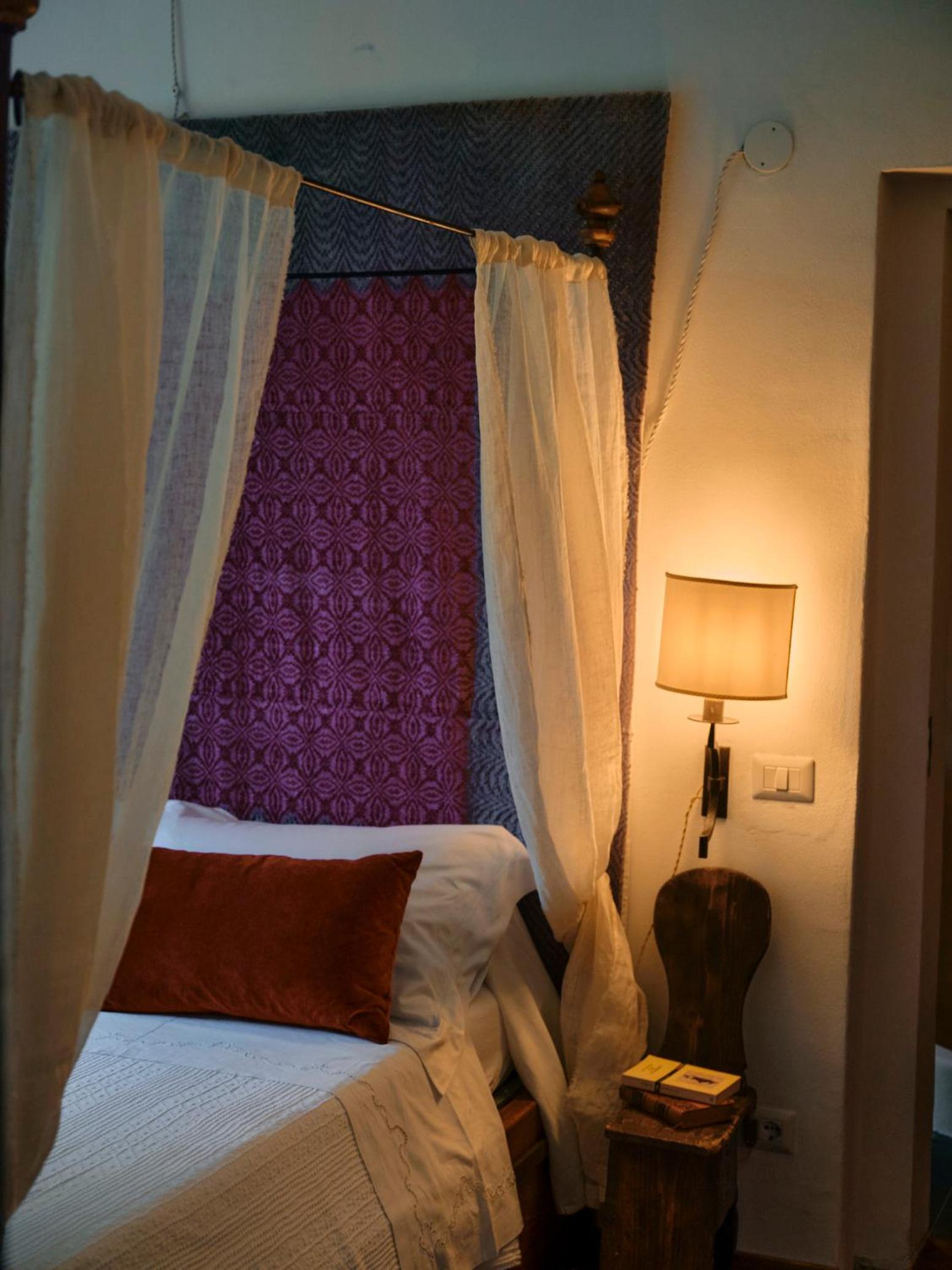 Charming cottage only for you, a hidden gem 10mn walk to historic center, stunning view