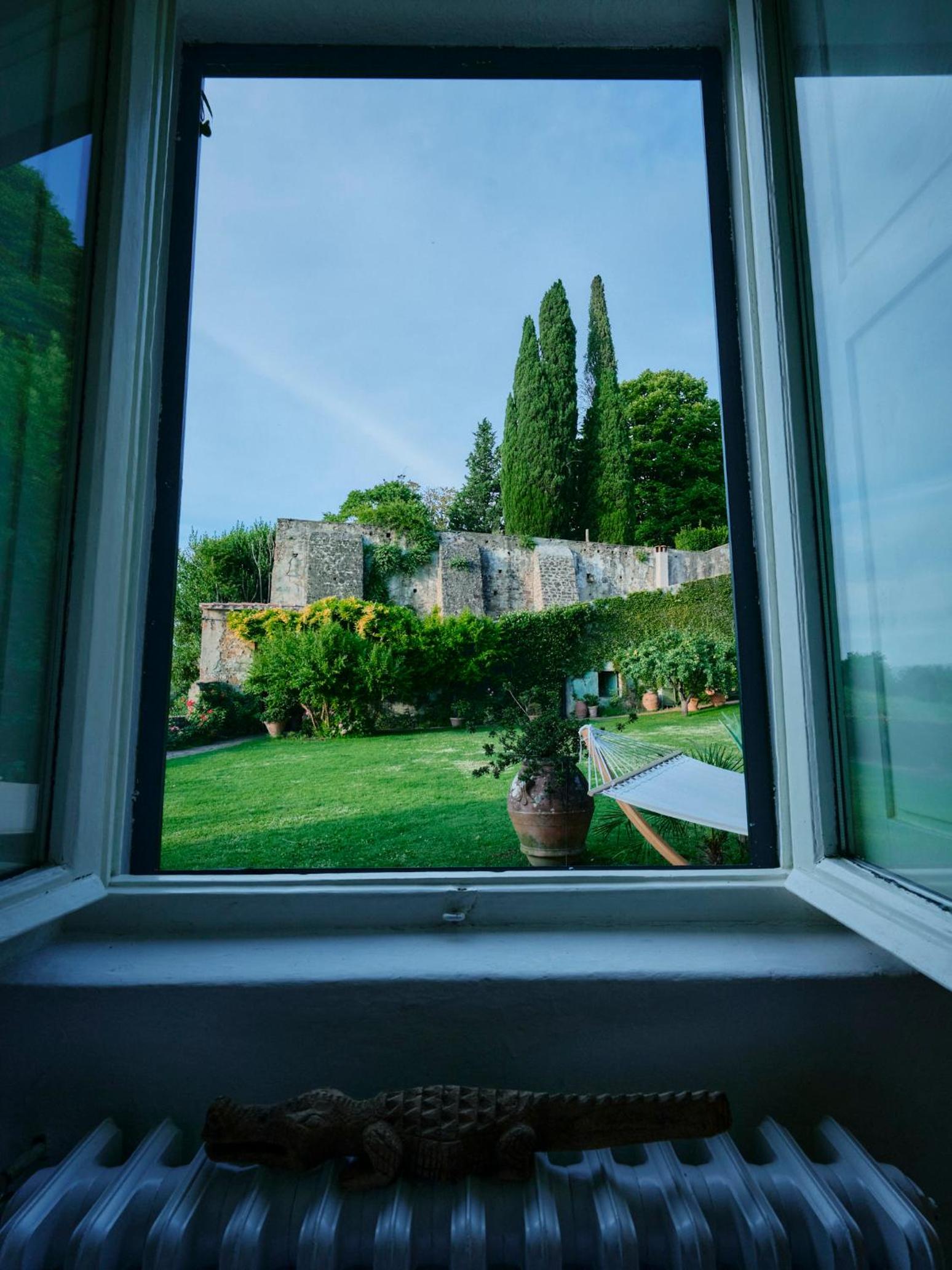 Charming cottage only for you, a hidden gem 10mn walk to historic center, stunning view