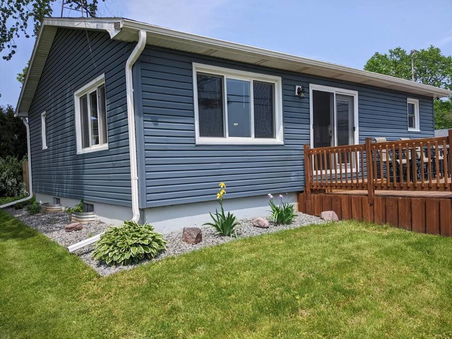 Renovated 2bed-1bath home, Lake WI, Ferry, Devil's Lake! - Property Image 6