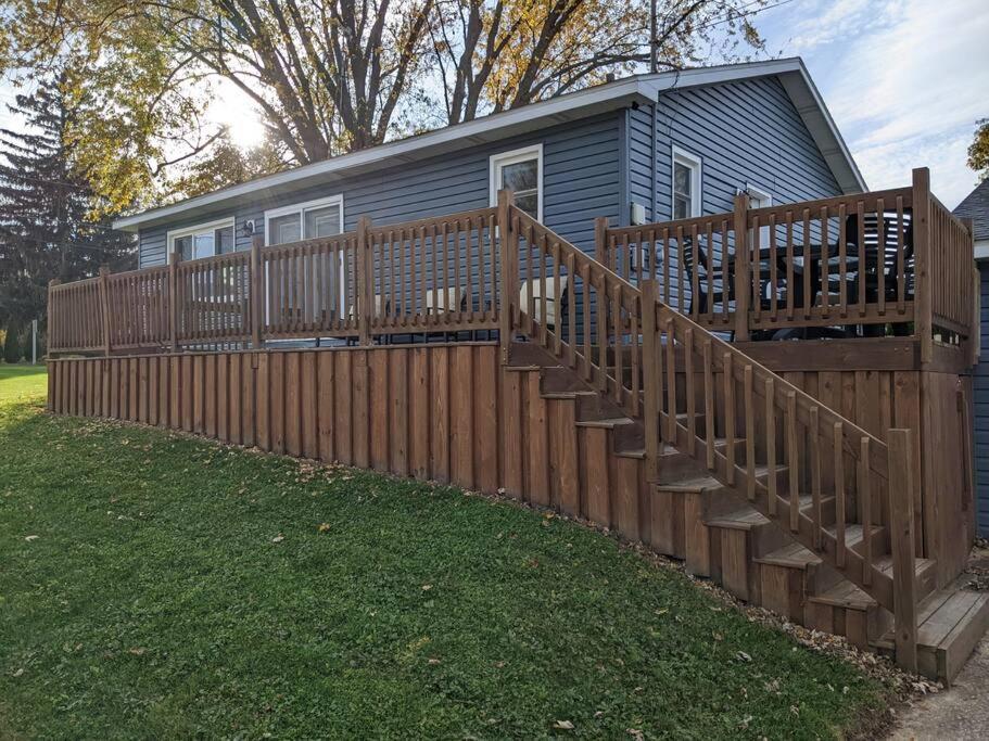 Renovated 2bed-1bath home, Lake WI, Ferry, Devil's Lake! - Property Image 9