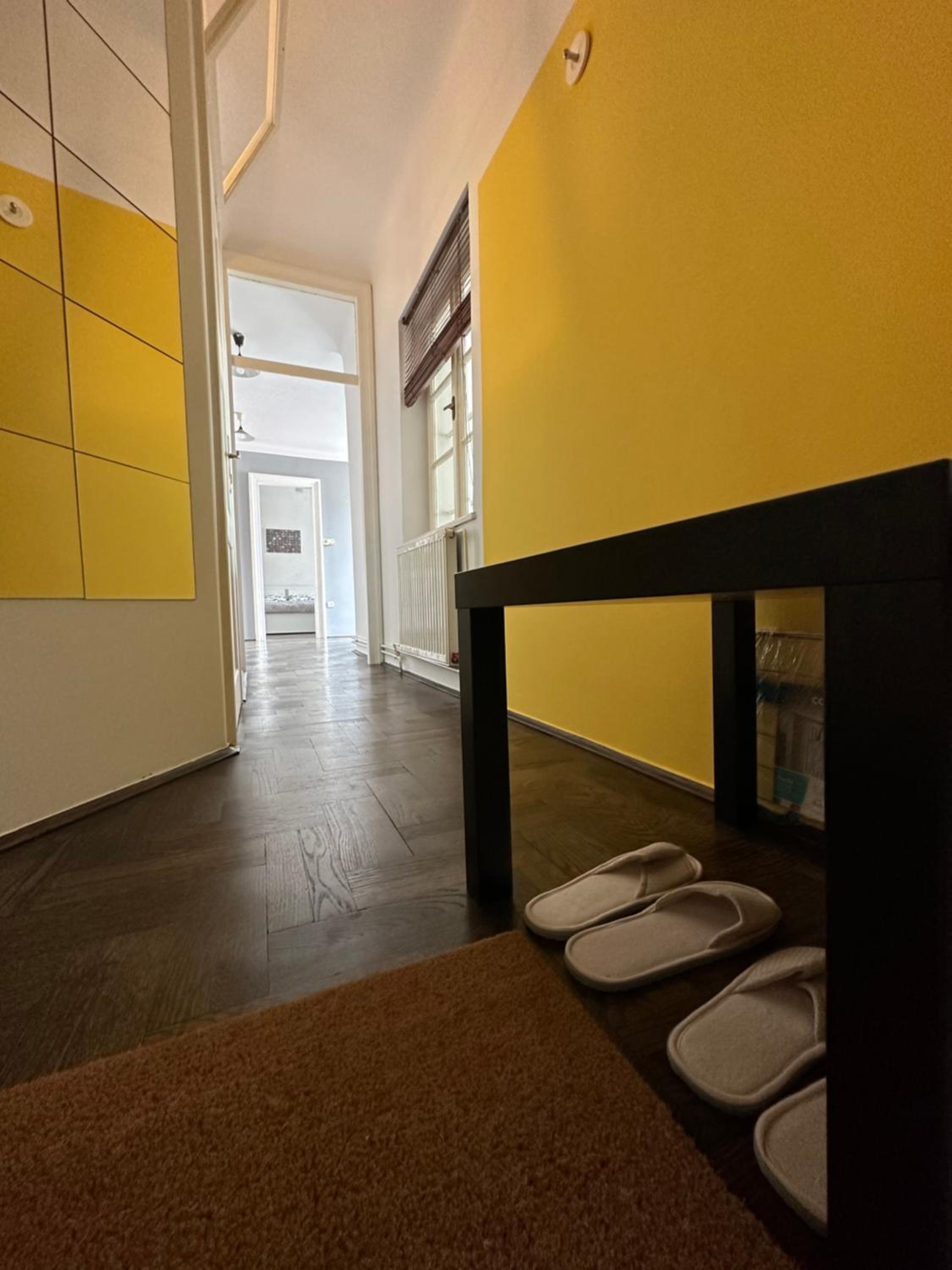 Apartment Hideaway