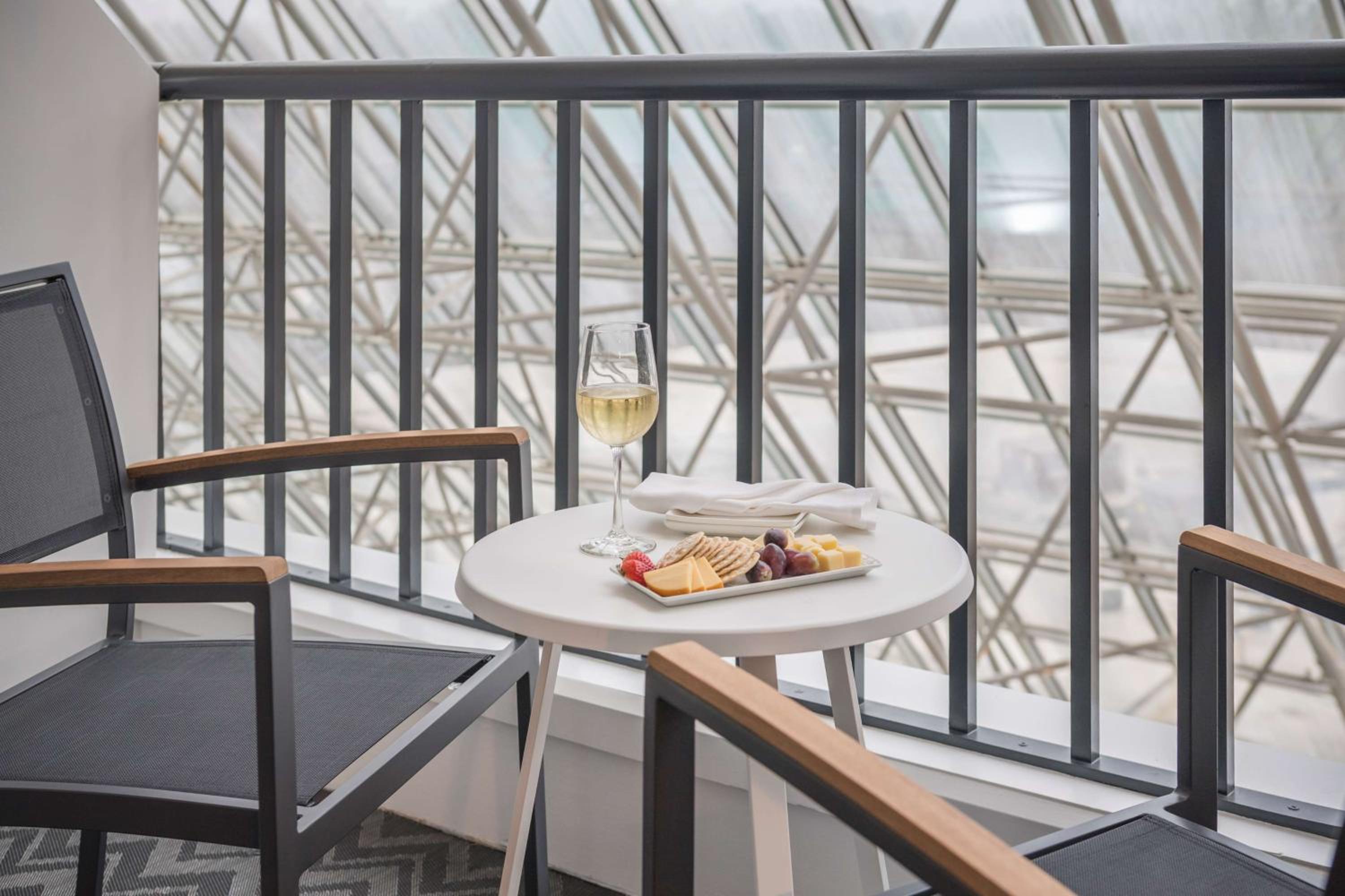 Boston Vacations - Hilton Boston-Woburn - Property Image 3