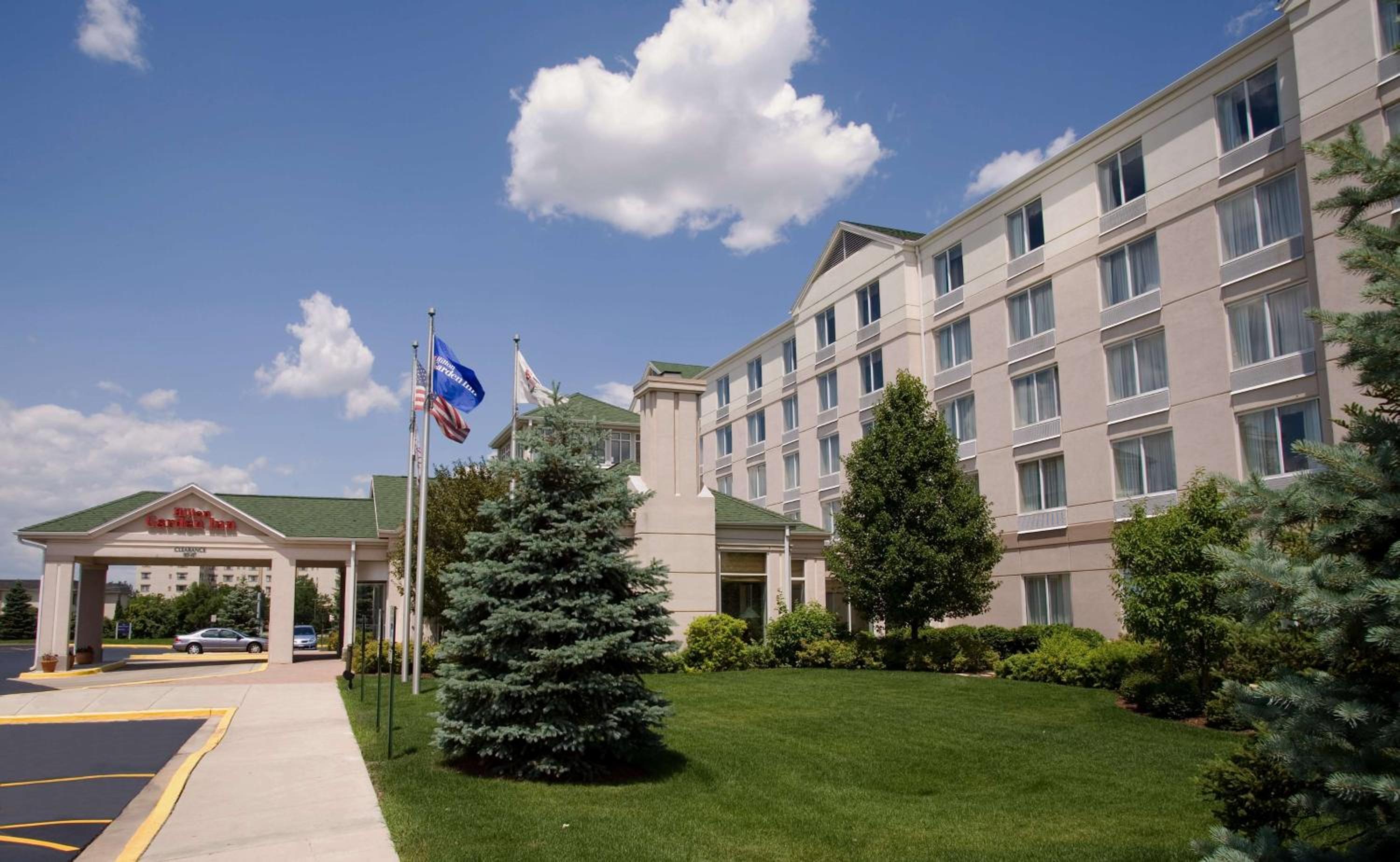 Hotel Hilton Garden Inn Oakbrook Terrace - Image 1
