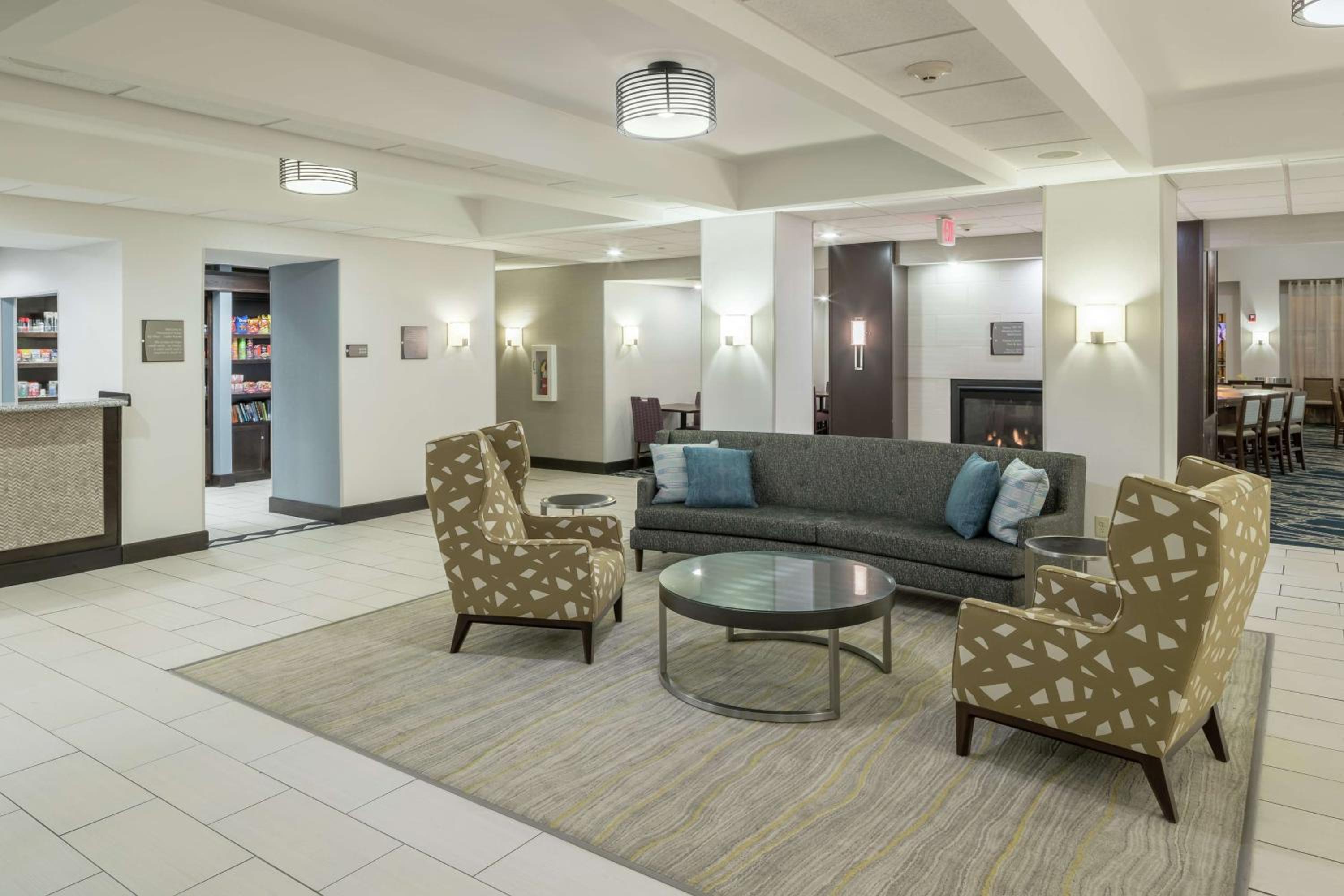 Cedar Rapids Vacations - Homewood Suites by Hilton Cedar Rapids-North - Property Image 5