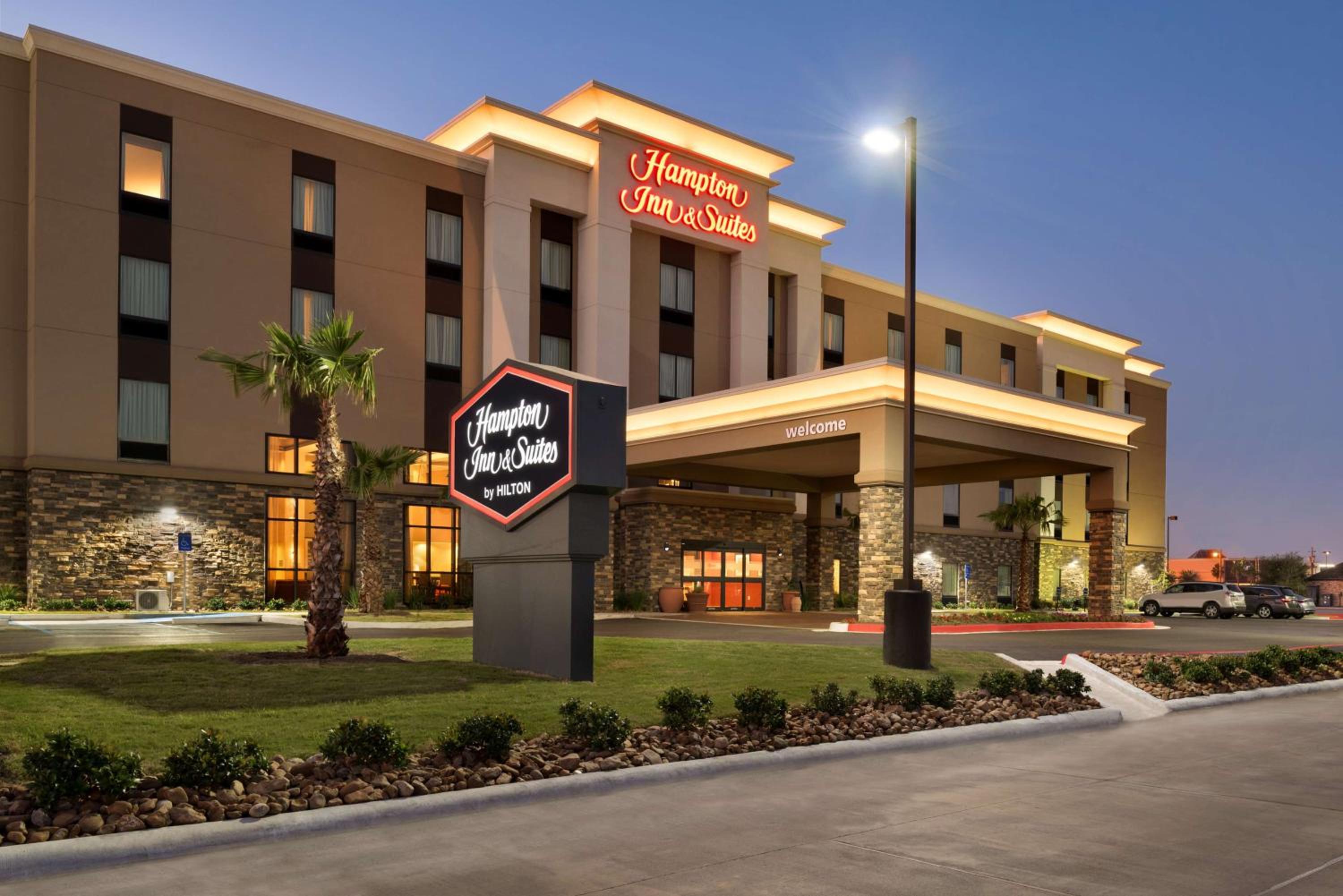 Hotel Hampton Inn & Suites Corpus Christi, TX - Image 1