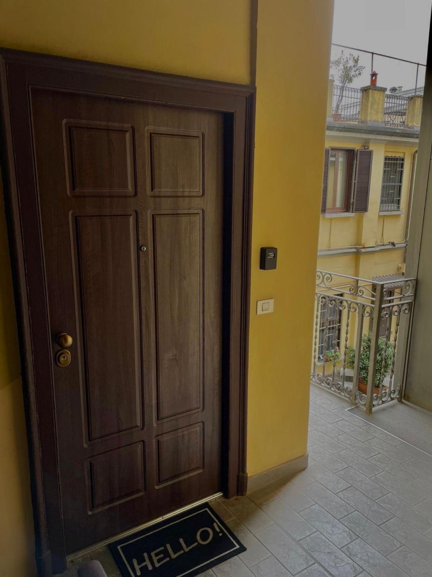Super Modern and design apartment, a due passi dai Navigli