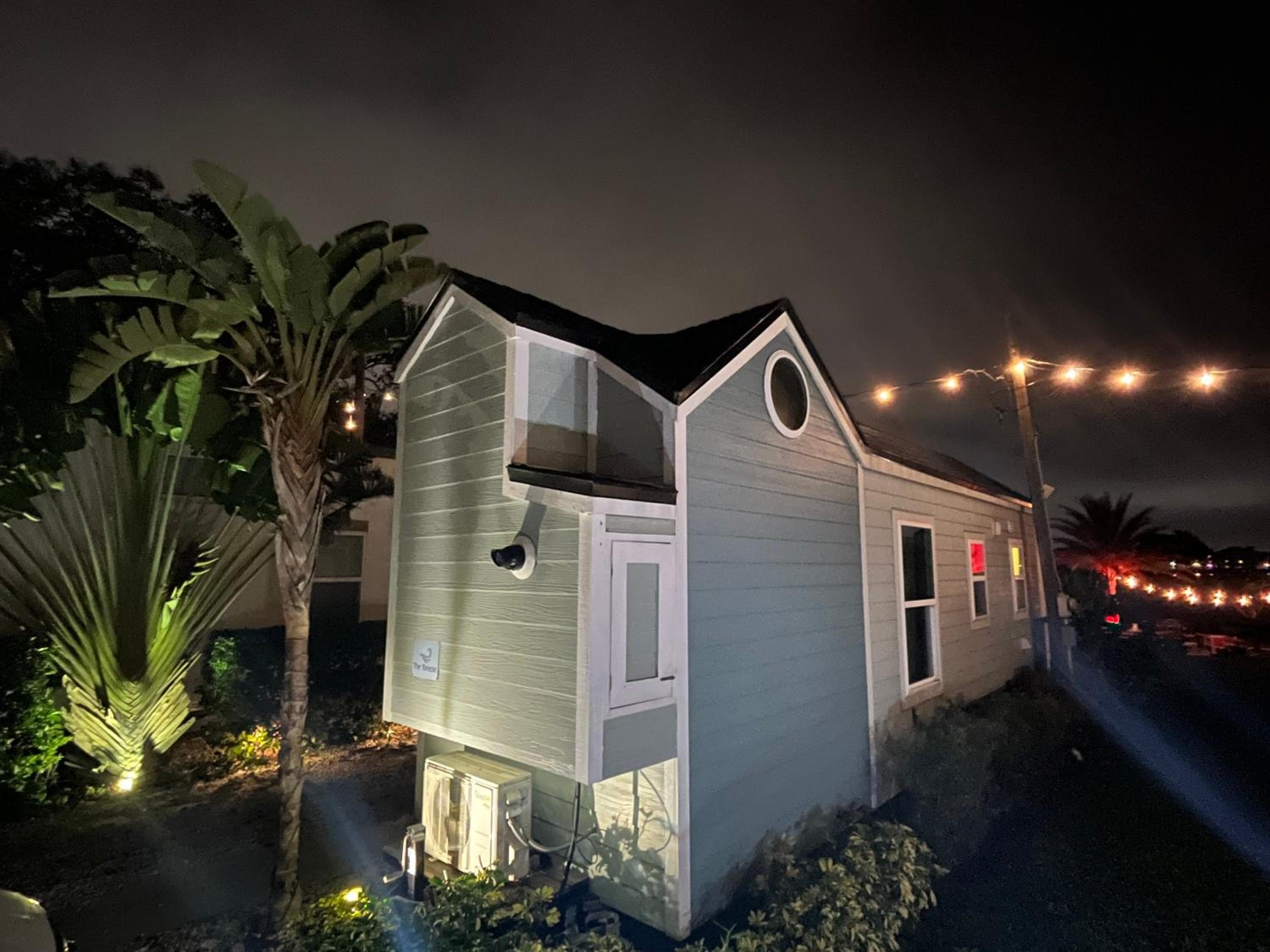 Orlando Lakefront Tiny Houses