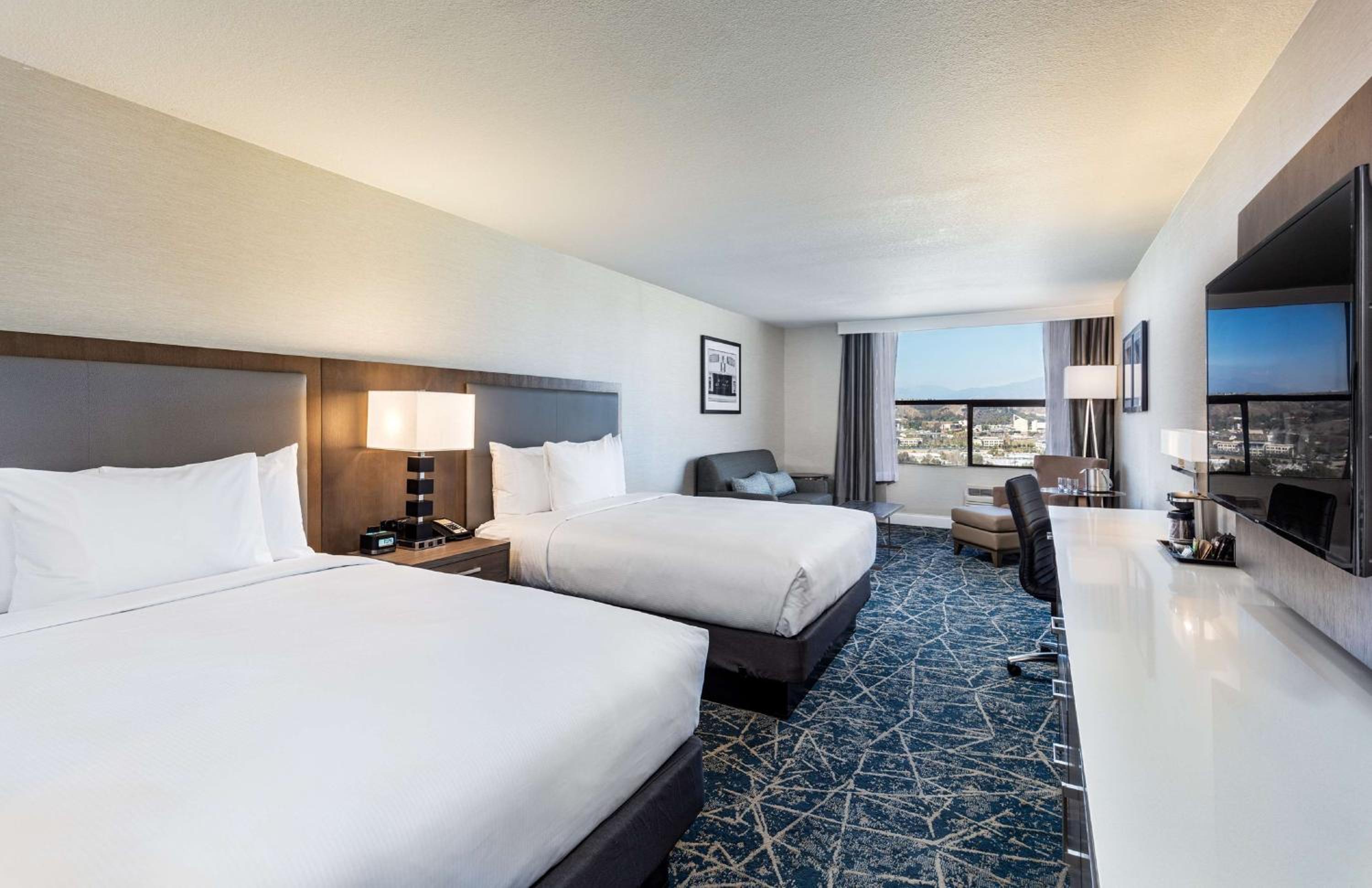 Pomona Vacations - Doubletree By Hilton Pomona - Property Image 2