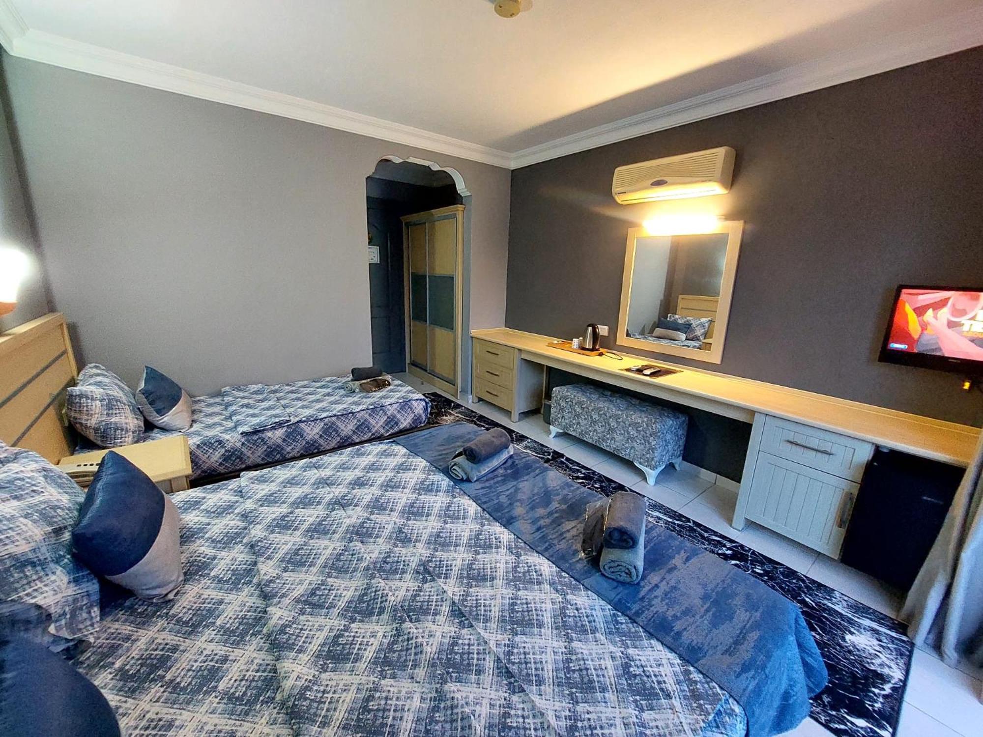 Summer rose hotel - Image 32