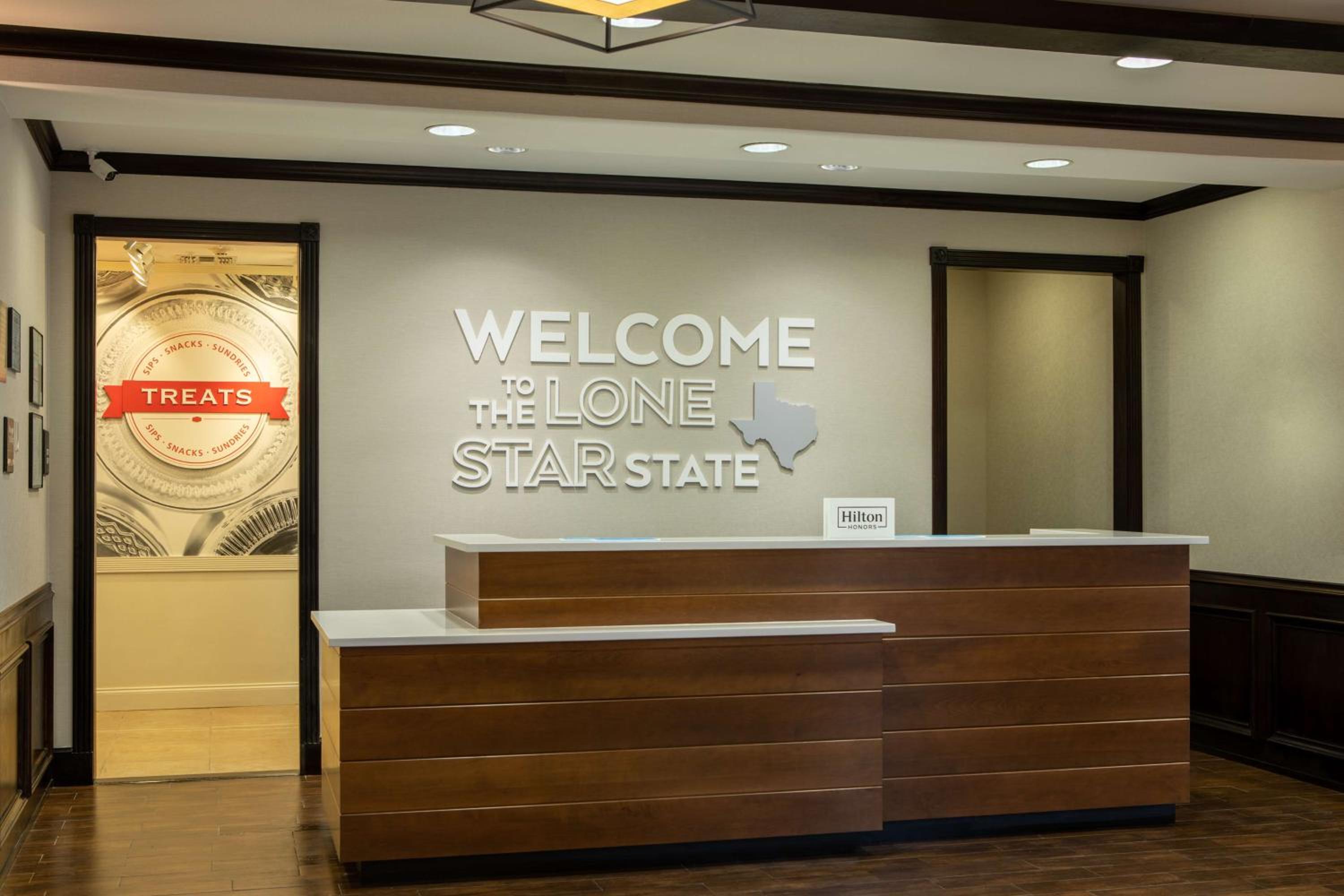 San Antonio Vacations - Hampton Inn  Suites Boerne - Property Image 4