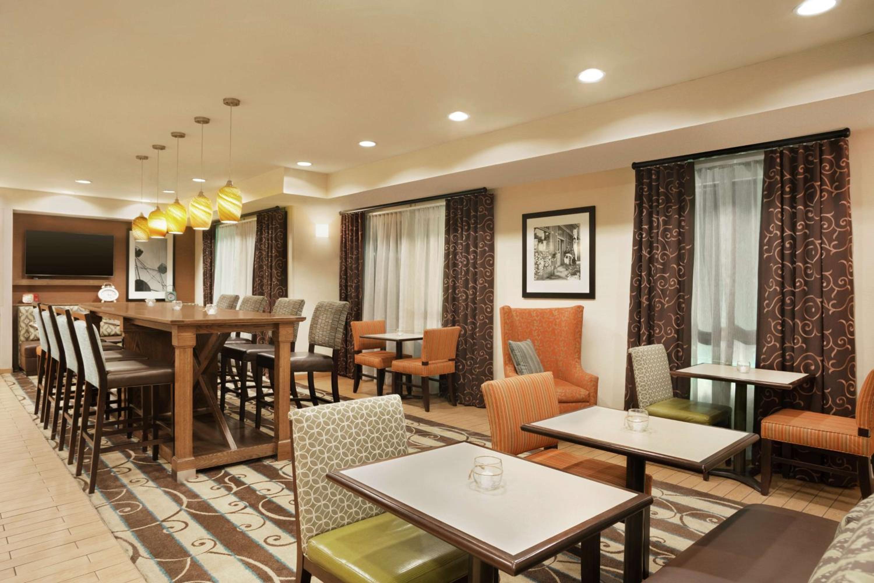 Oklahoma City Vacations - Hampton Inn Shawnee - Property Image 3