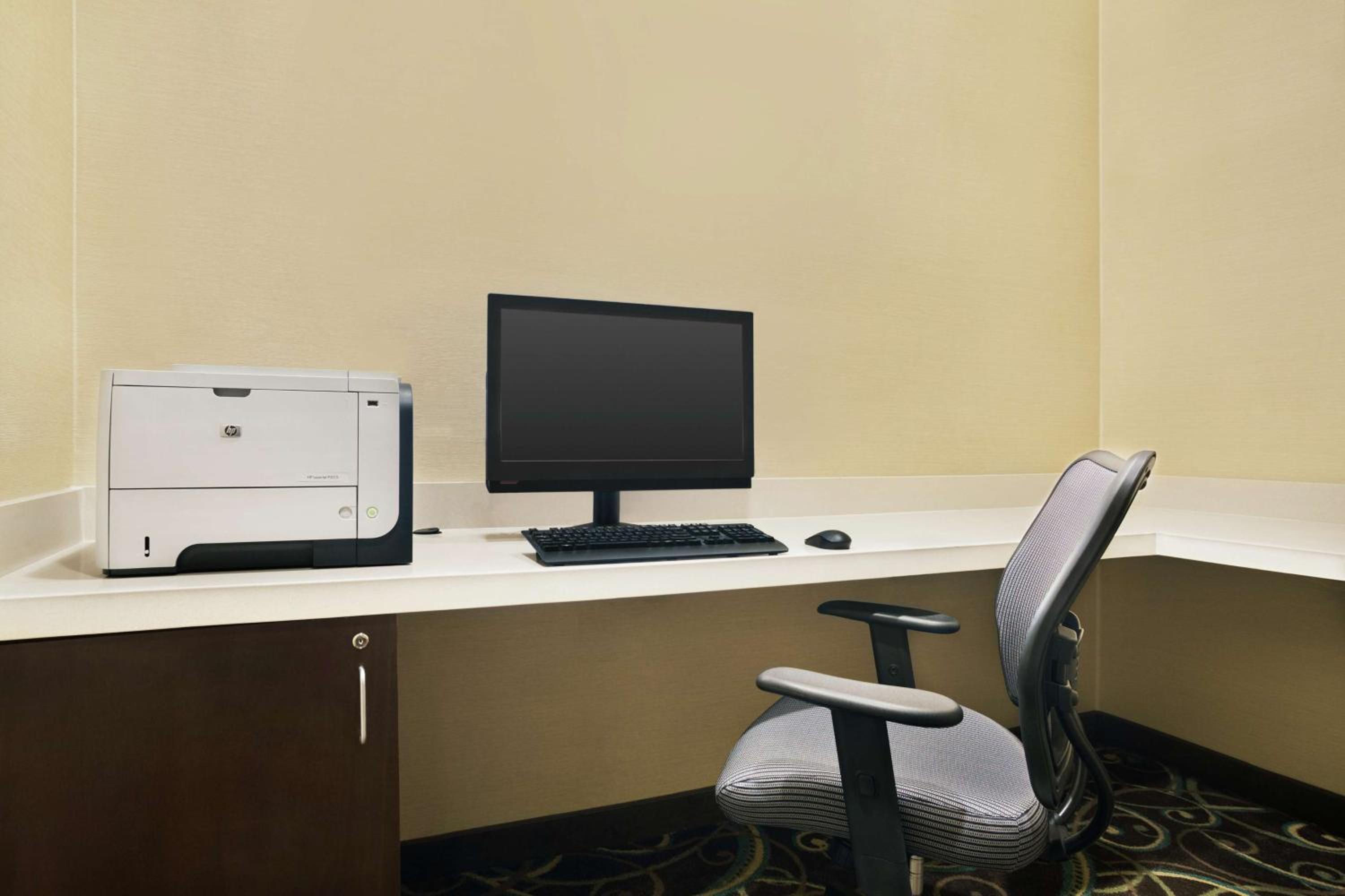 Hampton Inn Shawnee - Property Image 2