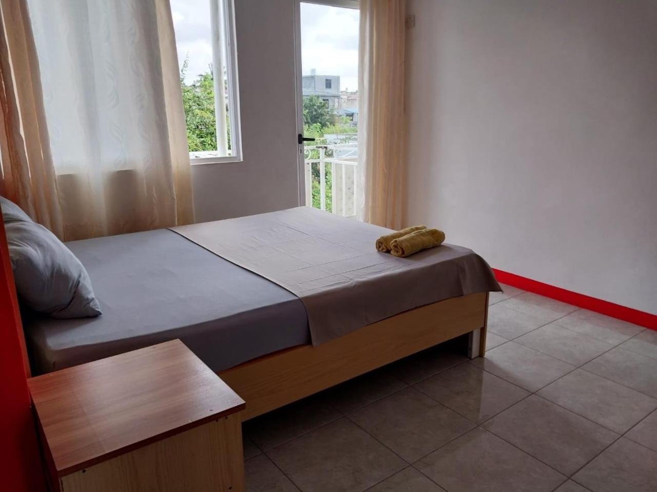 Spacious Private Rooms with Communal Kitchen photo 4