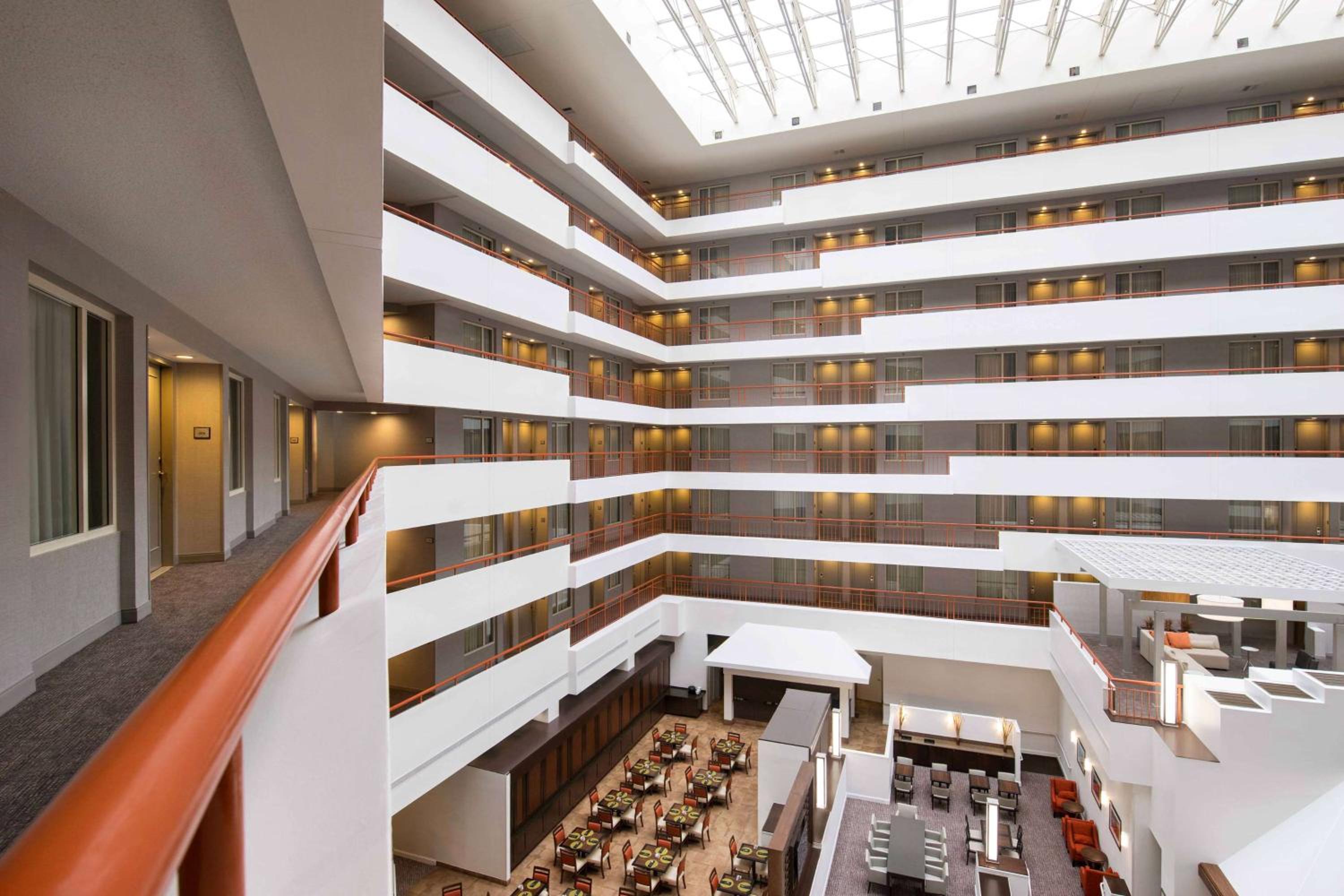 Baltimore Vacations - Embassy Suites by Hilton Baltimore at BWI Airport - Property Image 1