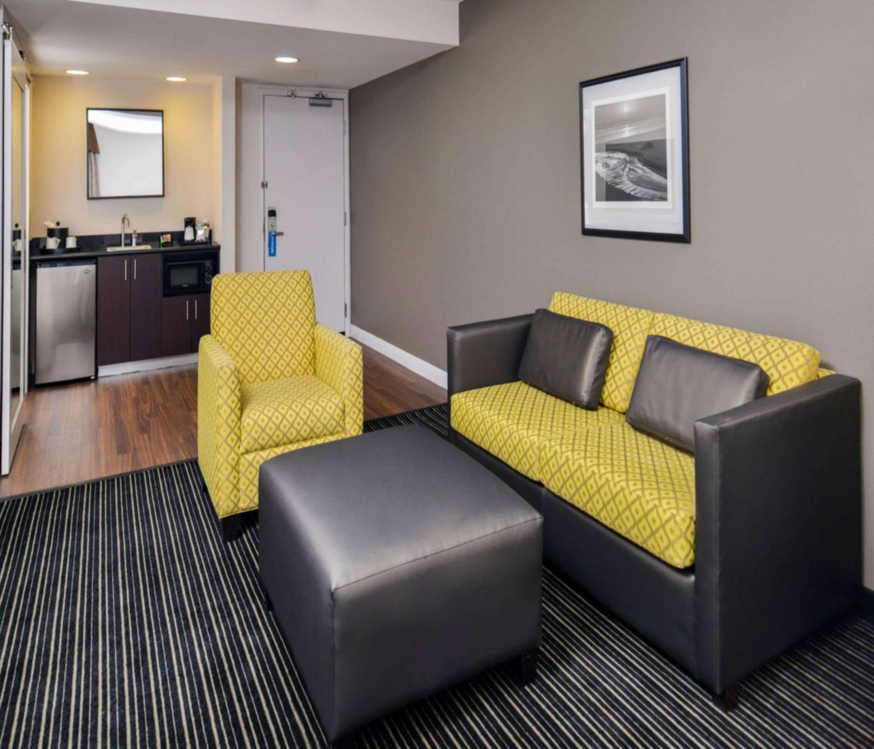 Hampton Inn  Suites San Francisco-Burlingame-Airport South - Property Image 45