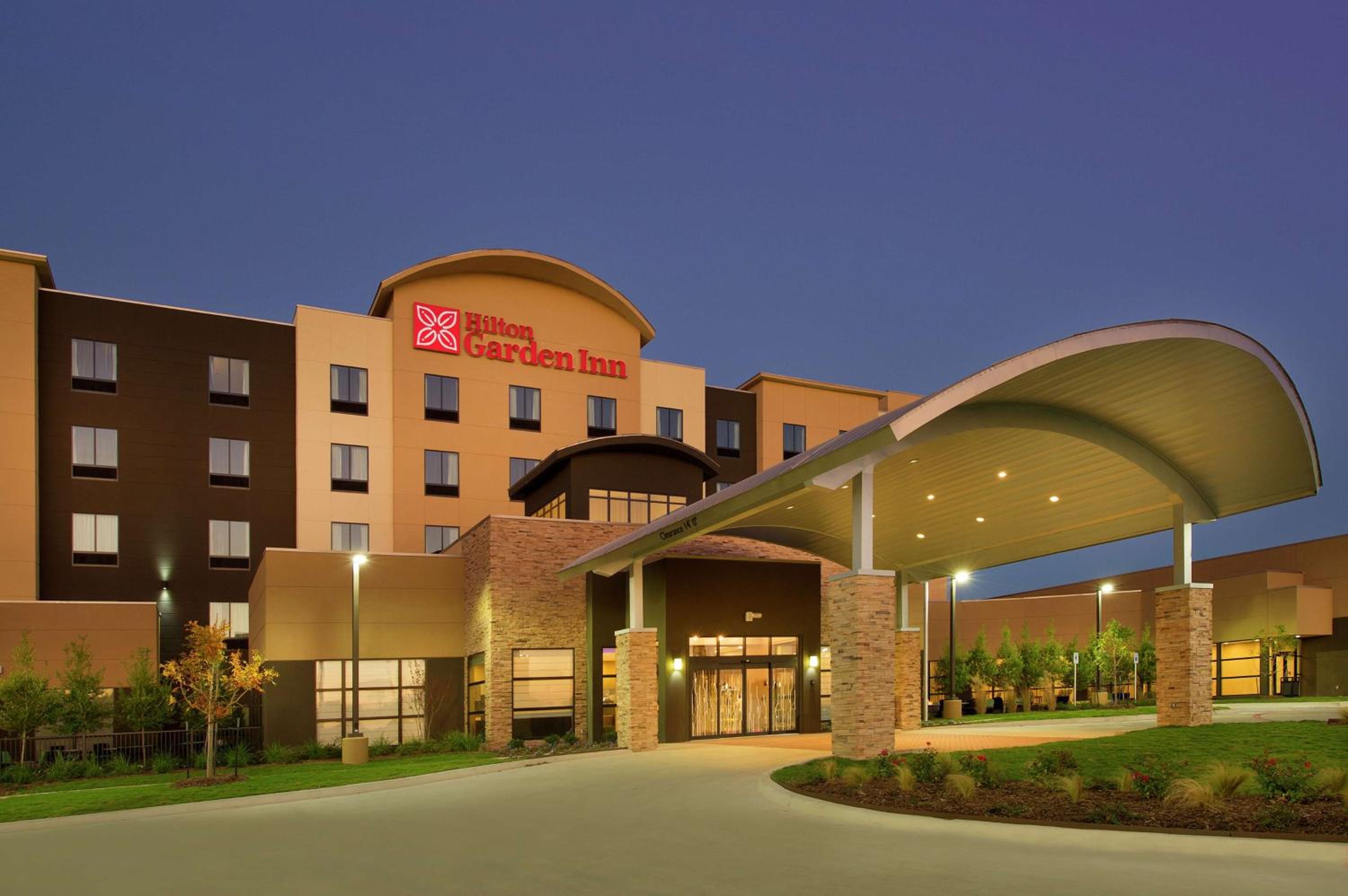 Hotel Hilton Garden Inn College Station - Image 1