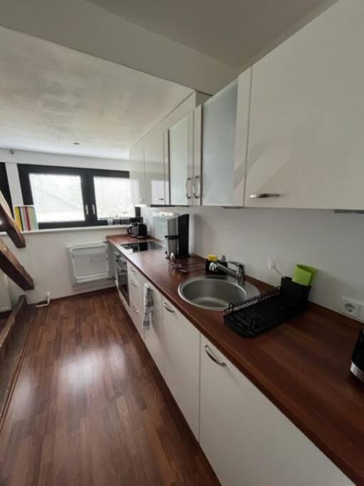 Zentrale Wohnung im Grünen!