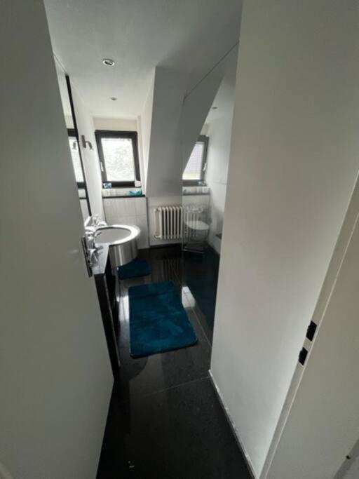 Zentrale Wohnung im Grünen!