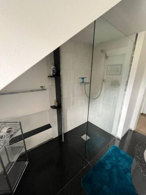 Zentrale Wohnung im Grünen!